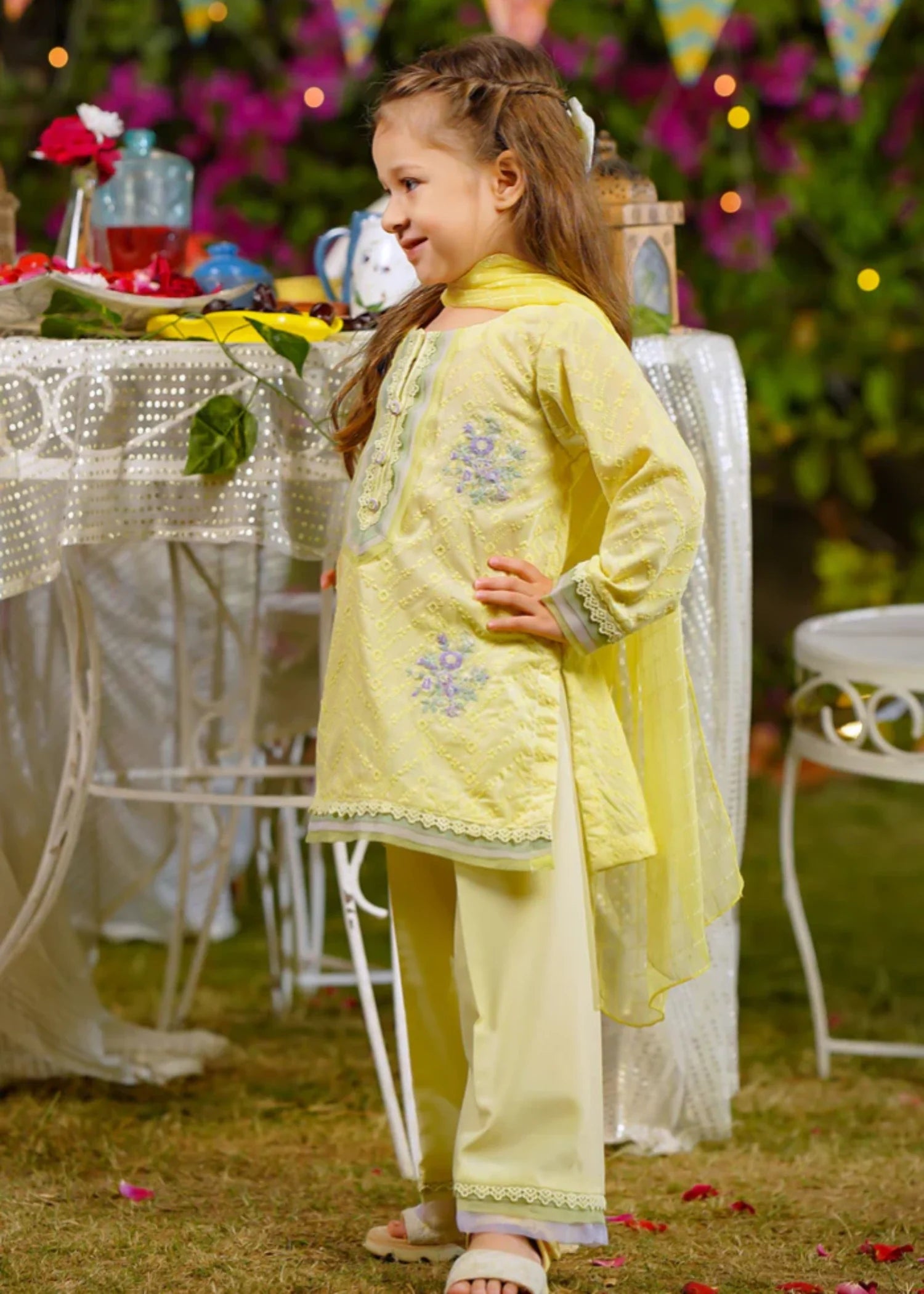 CHIKANKARI-EMBROIDERED-3-01 - Pc Suit Mck
