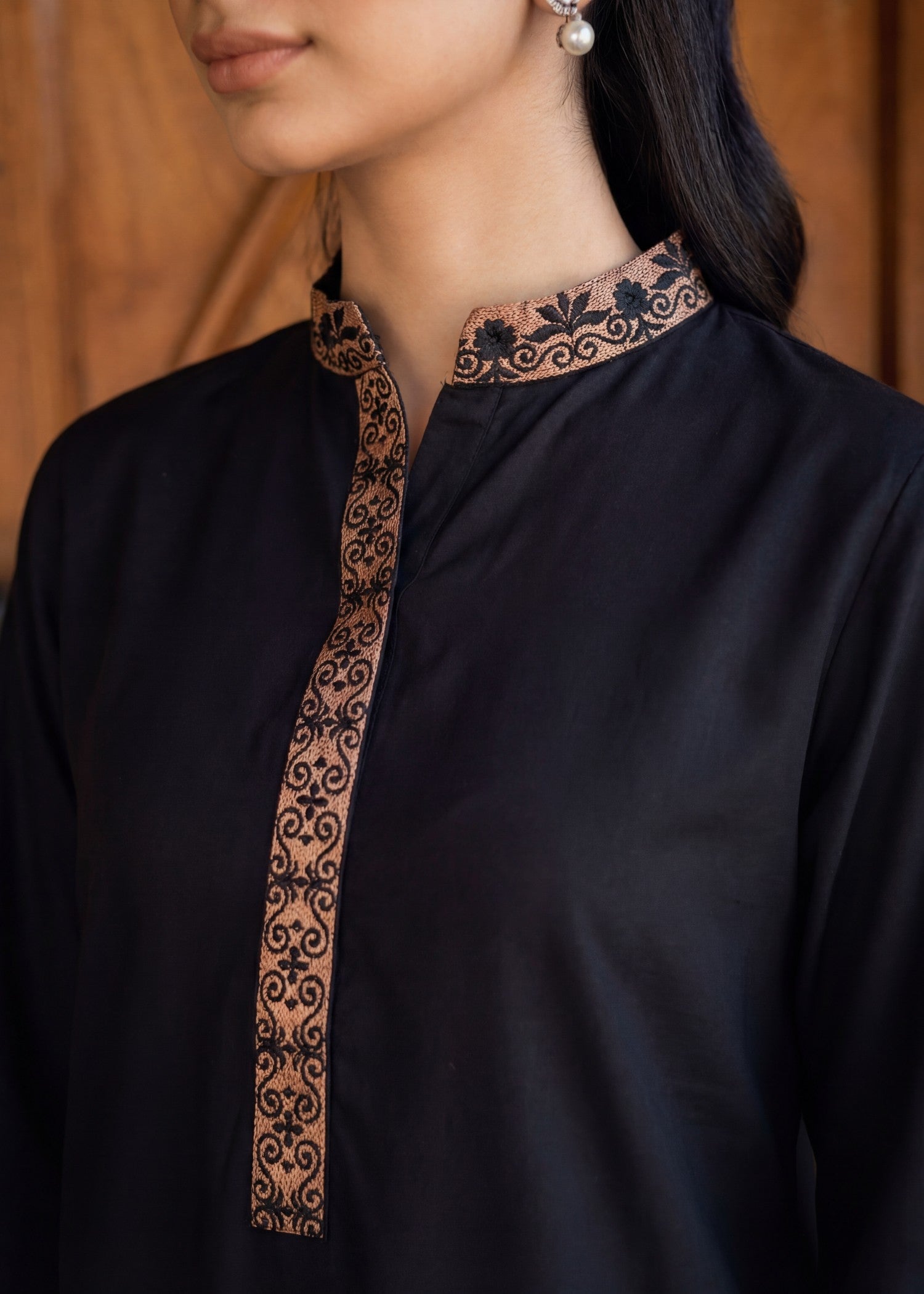 Sahibas By Mirza Darum Black