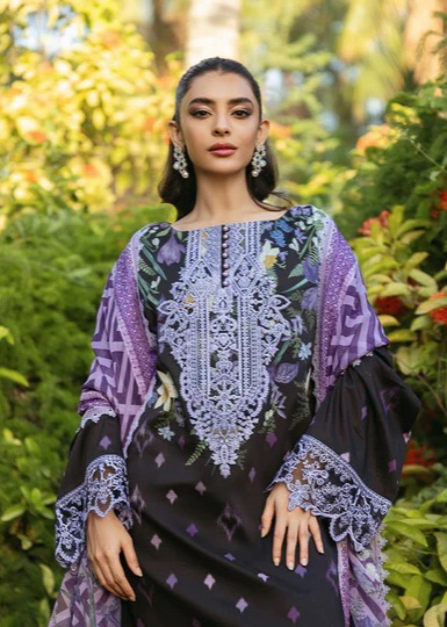 Zainab Chottani RAHA-D-6B - zainab chottani