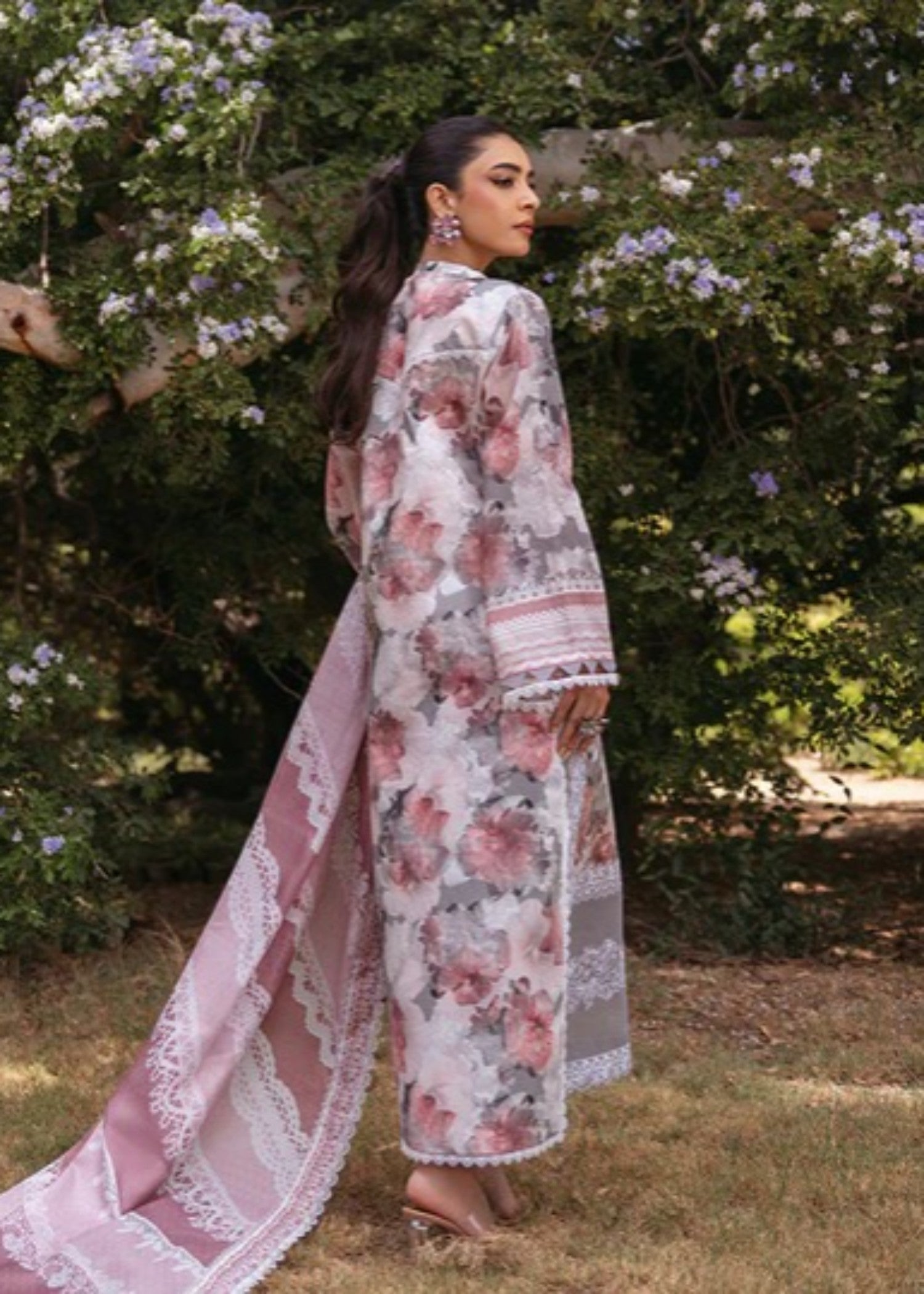 Zainab Chottani ZINNIA - D 3A - zainab chottani