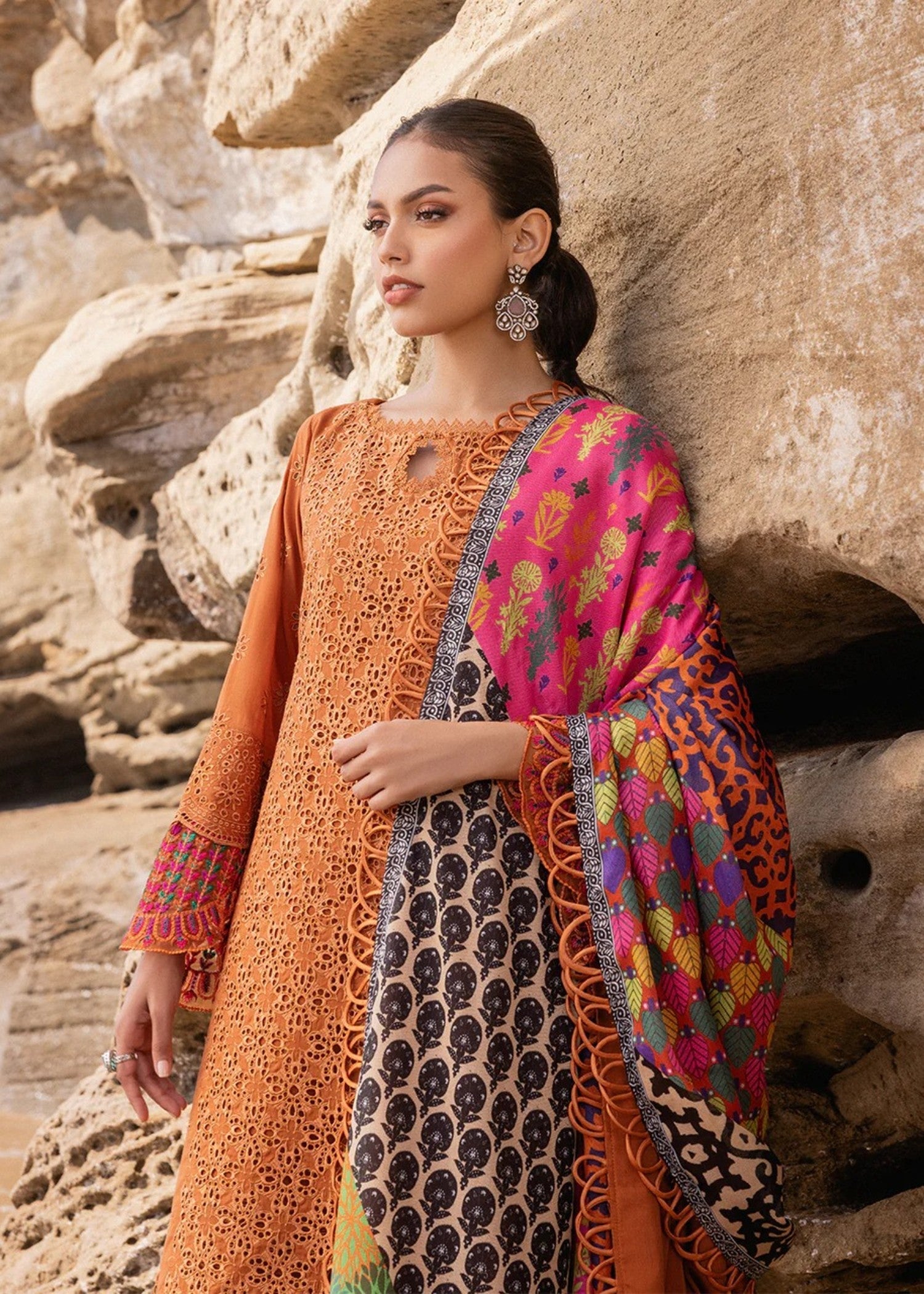 Zainab Chottani Naysa - 4A