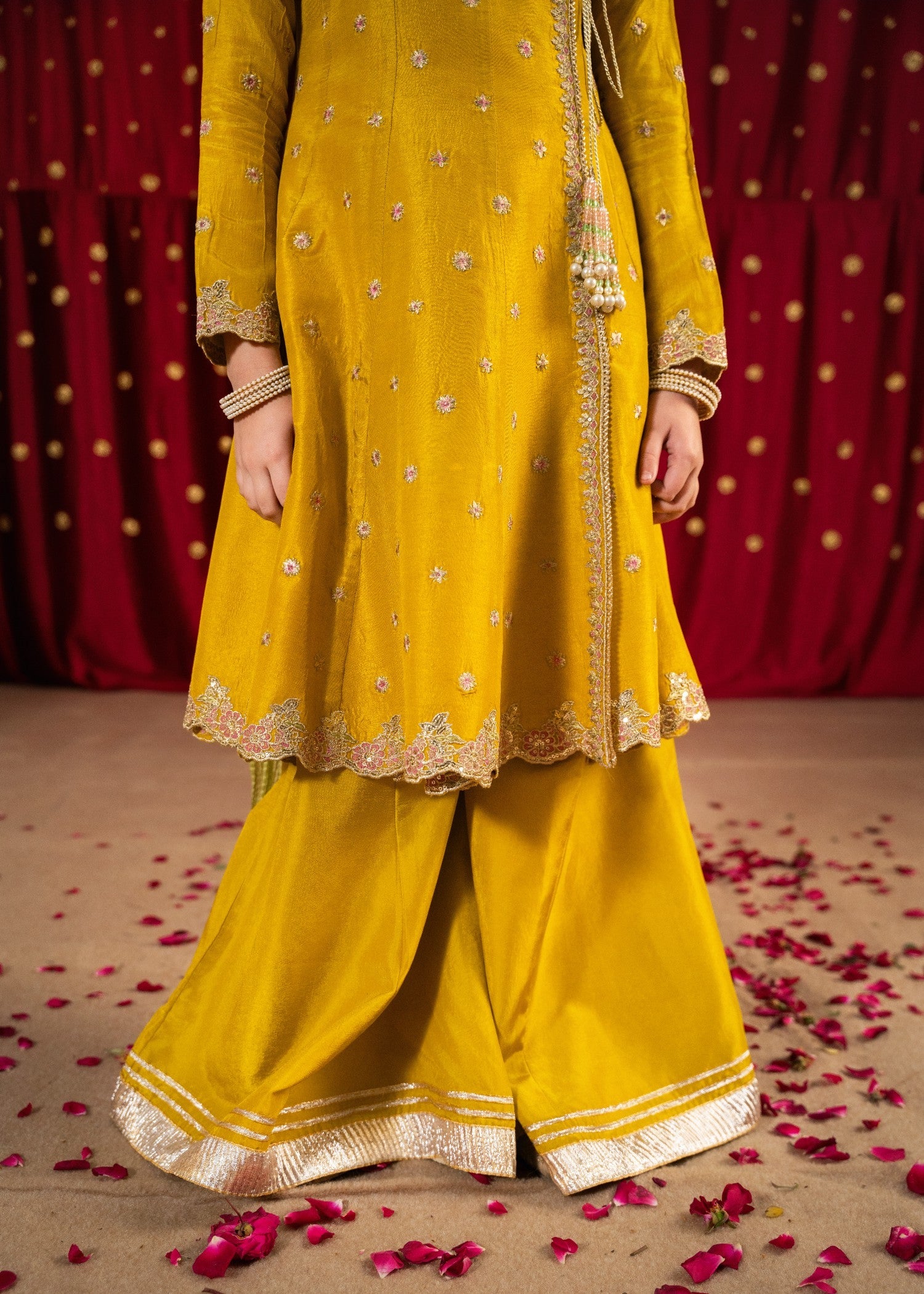 Rang-e-Haya Titli (Mustard)