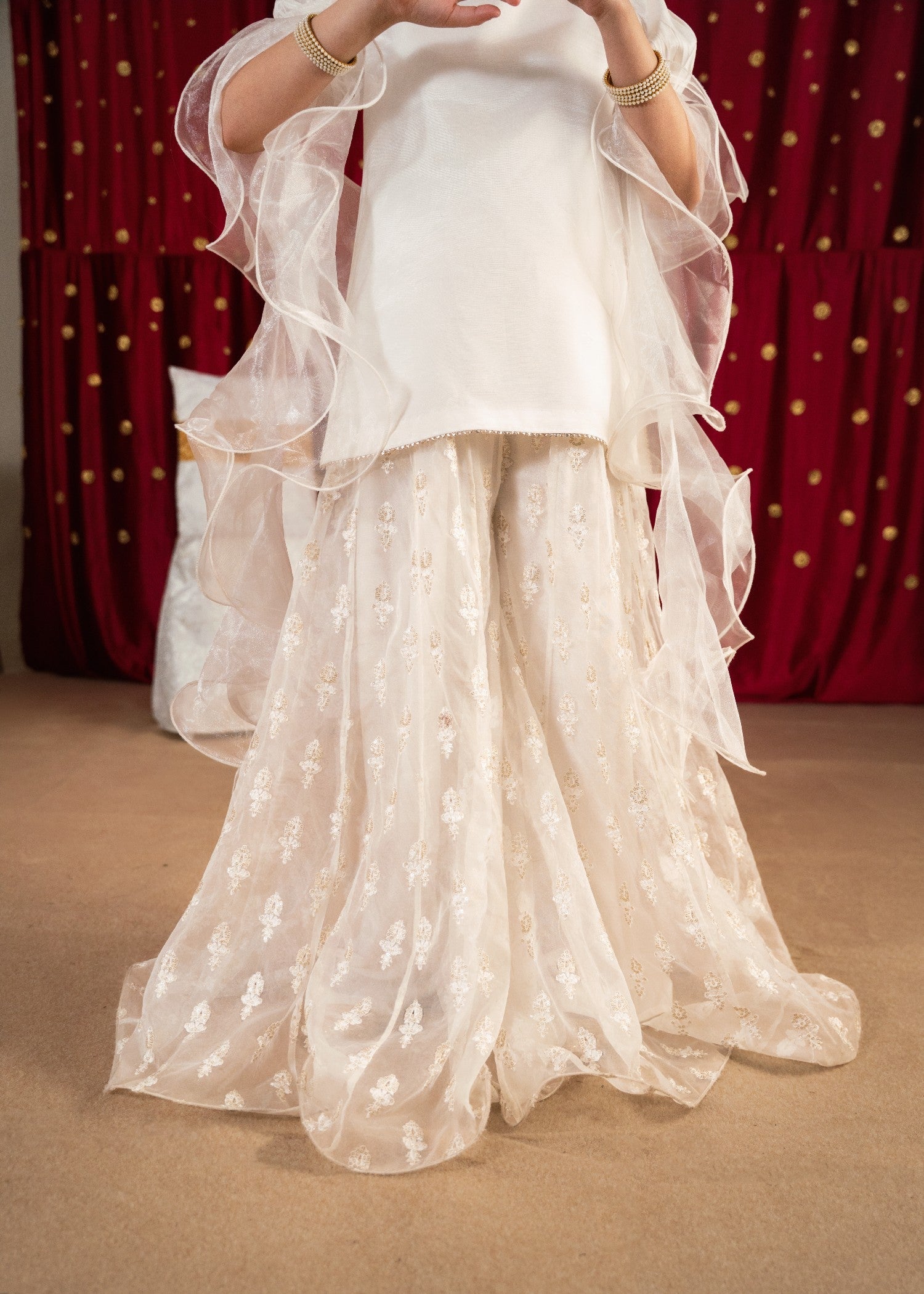 Rang-e-Haya Mahnoor (Off-white)