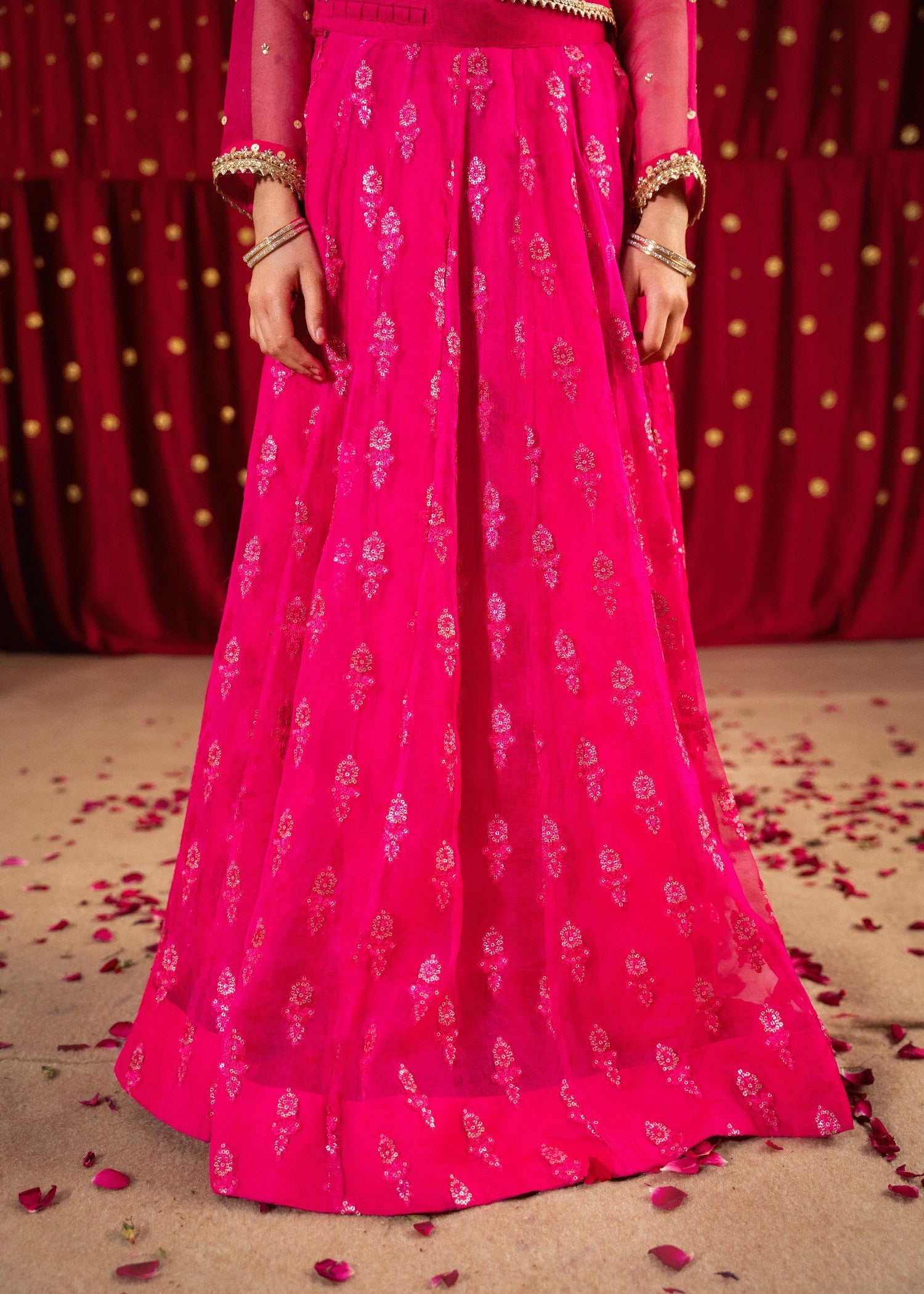 NOORE-SHOCKING-PINK