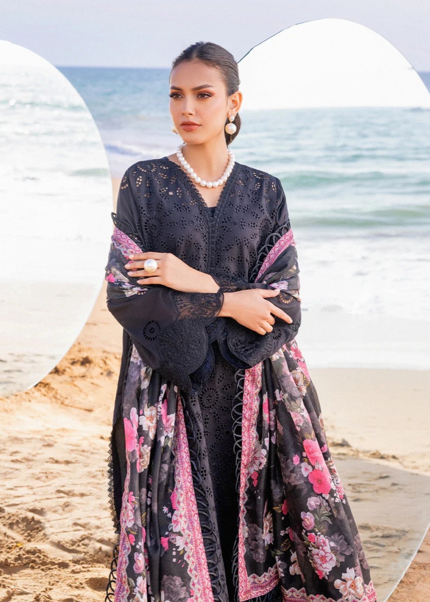 Zainab Chottani KANZA - 5A