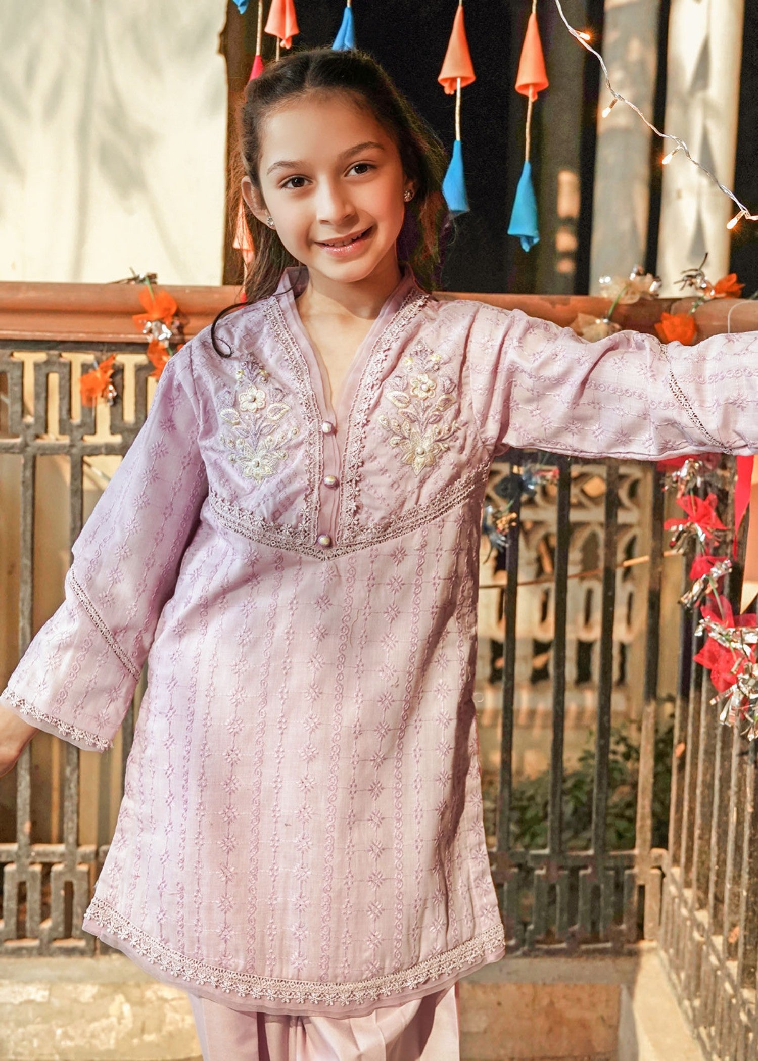 CHIKANKARI-EMBROIDERED-3-09 - Pc Suit Ck