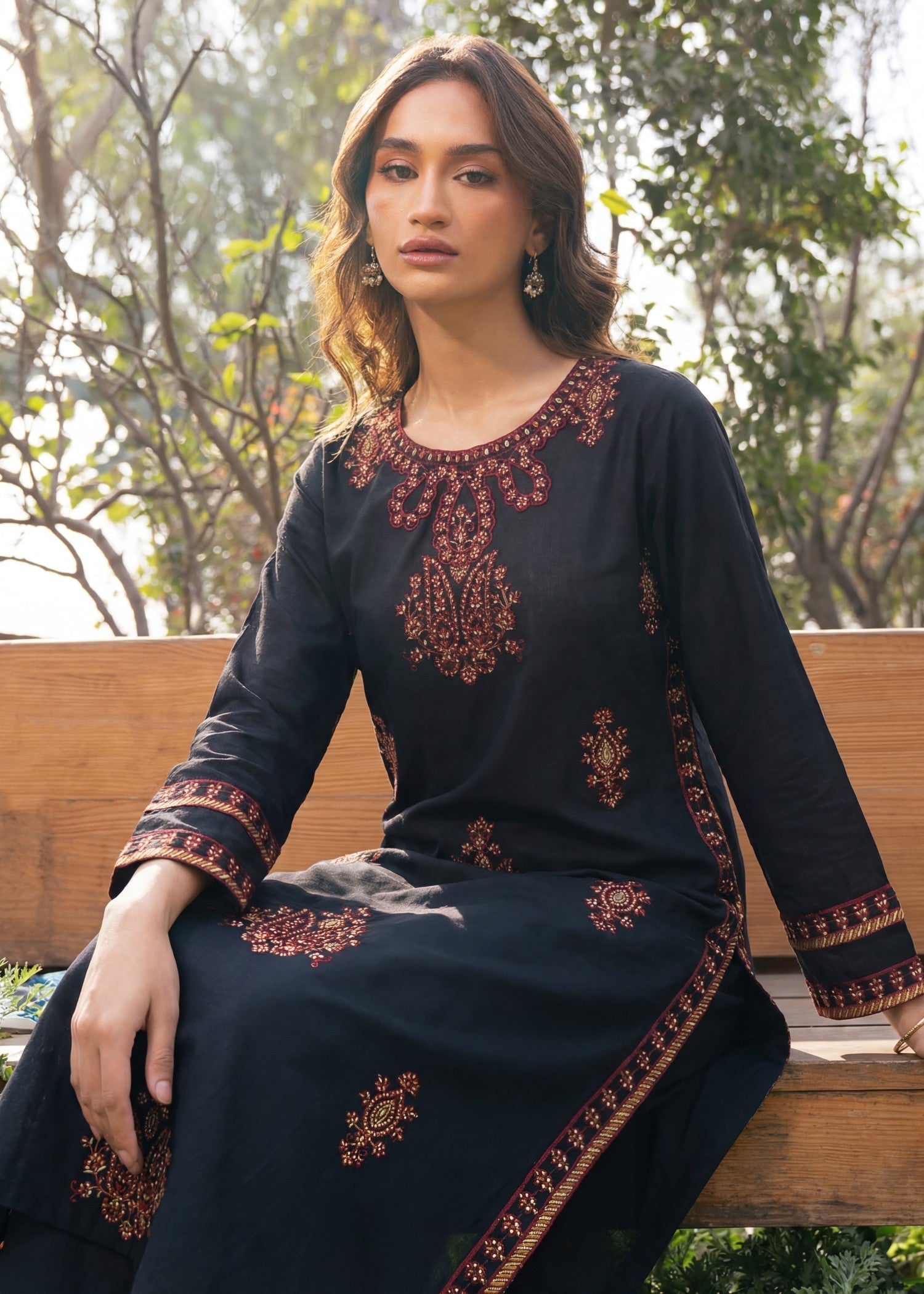 Sahibas By Mirza Reena Black