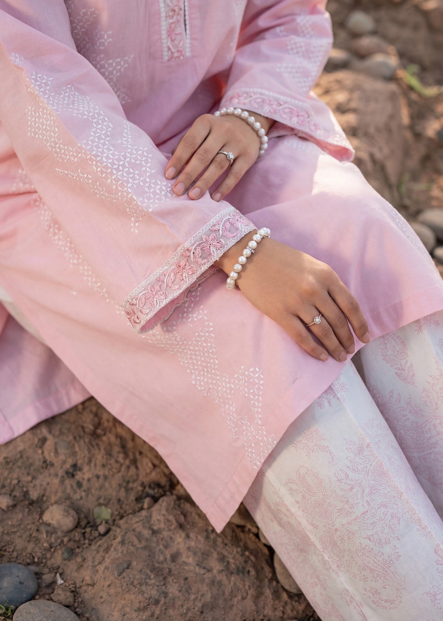 Sahibas By Mirza Fountain - Pink