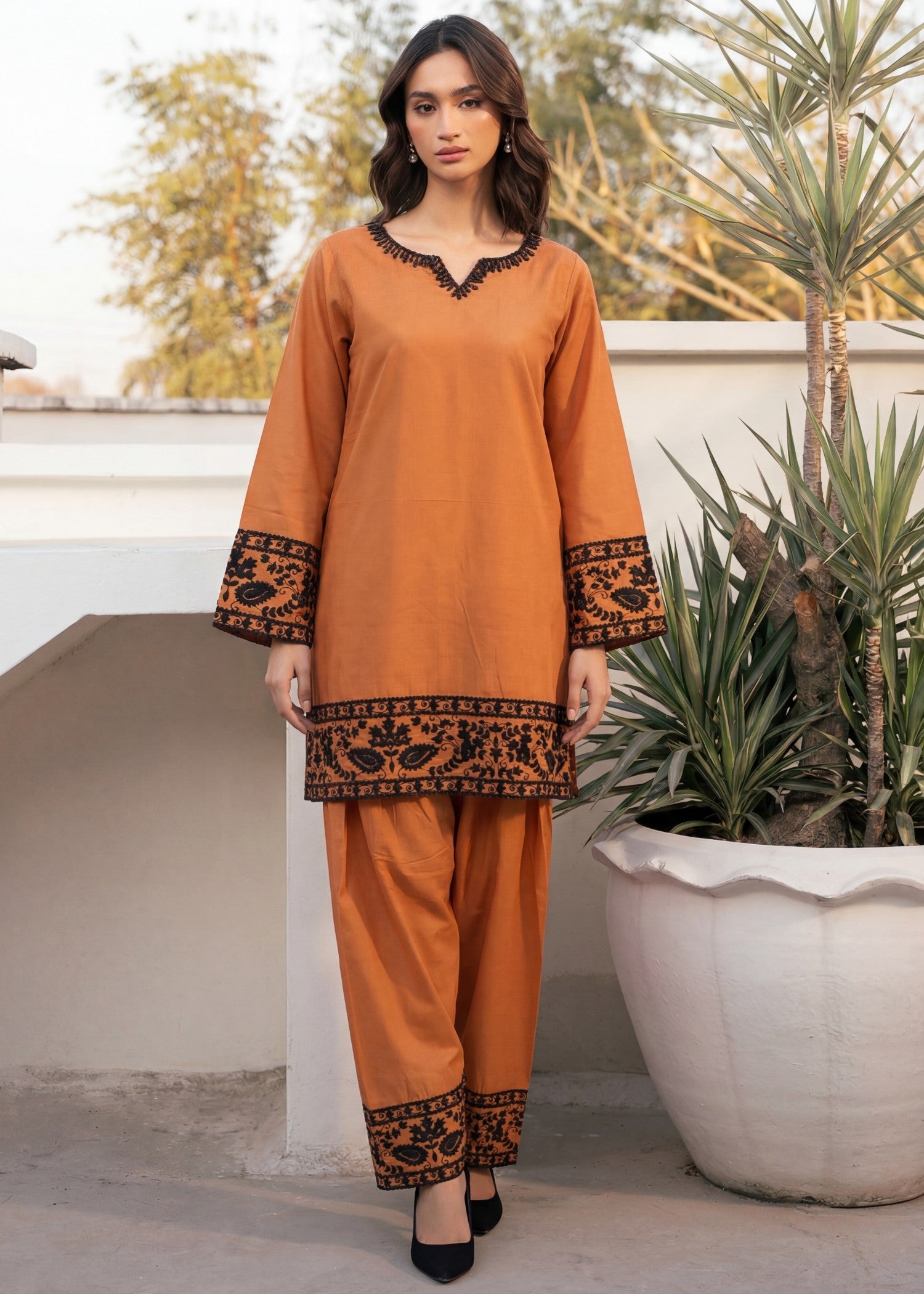 Sahibas By Mirza Madiha - Orange