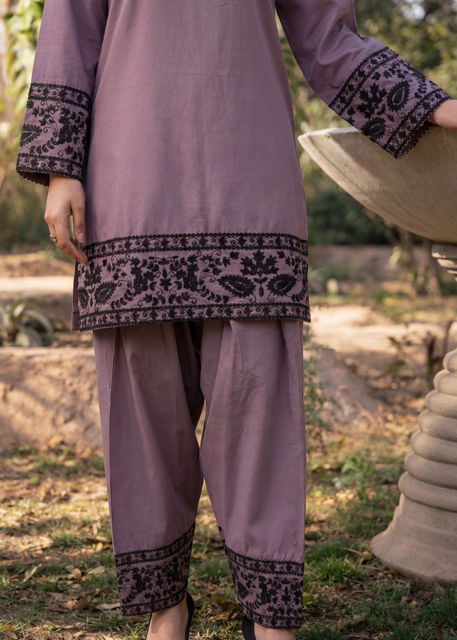 Sahibas By Mirza Madiha - Falsa