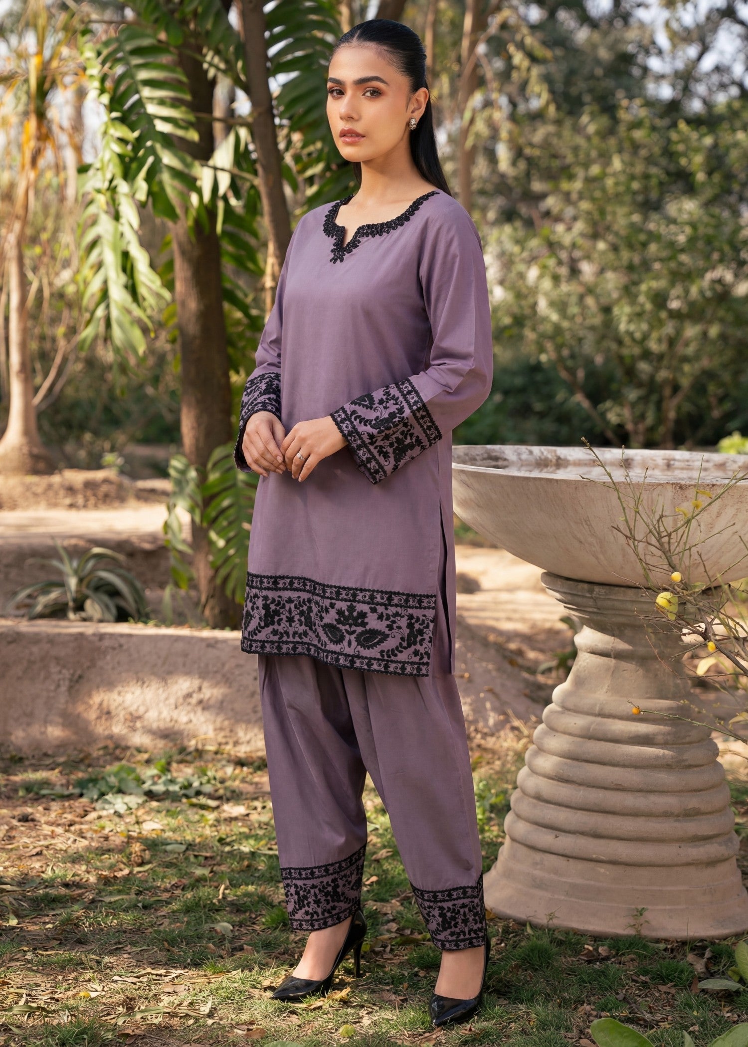 Sahibas By Mirza Madiha - Falsa