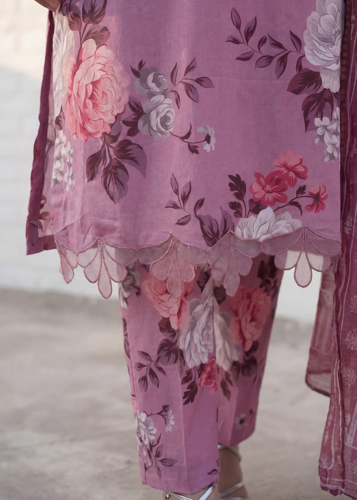 Sahibas By Mirza Courage - Pink
