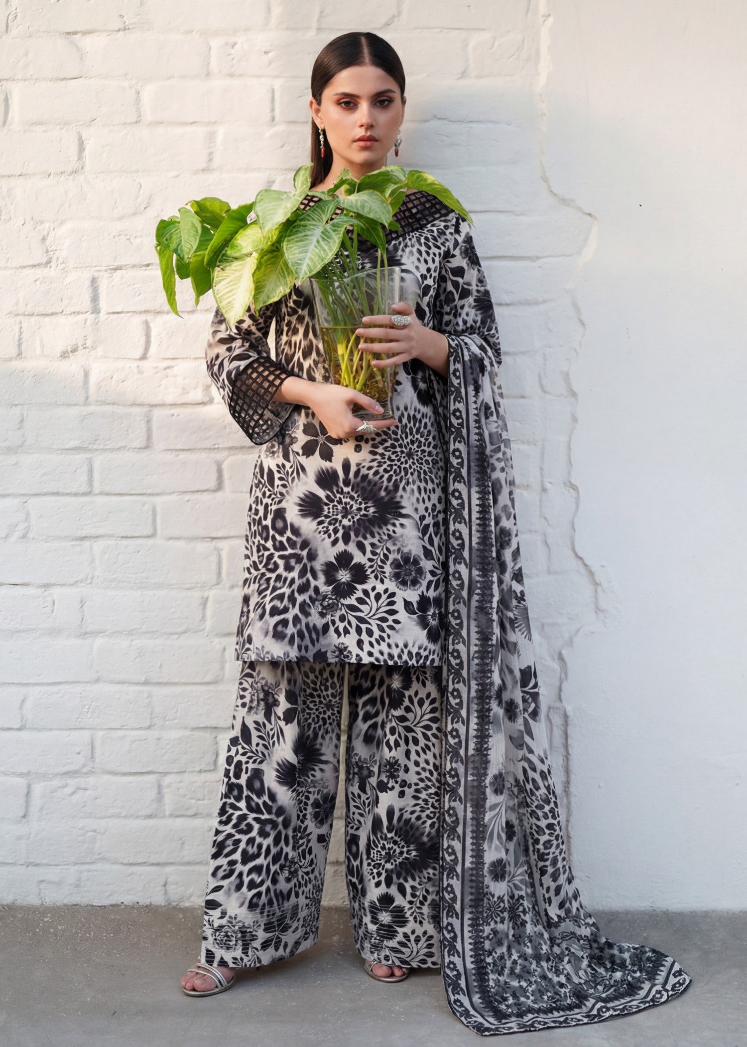 Sahibas By Mirza Porcelain