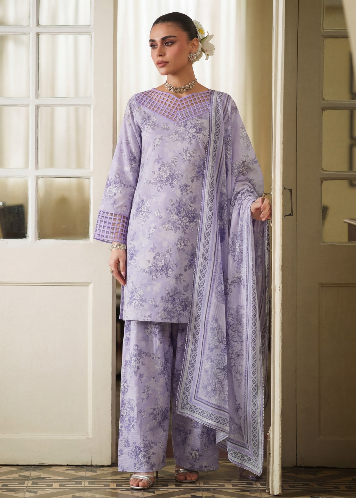 Textured lawn Kurta Set in Mauve