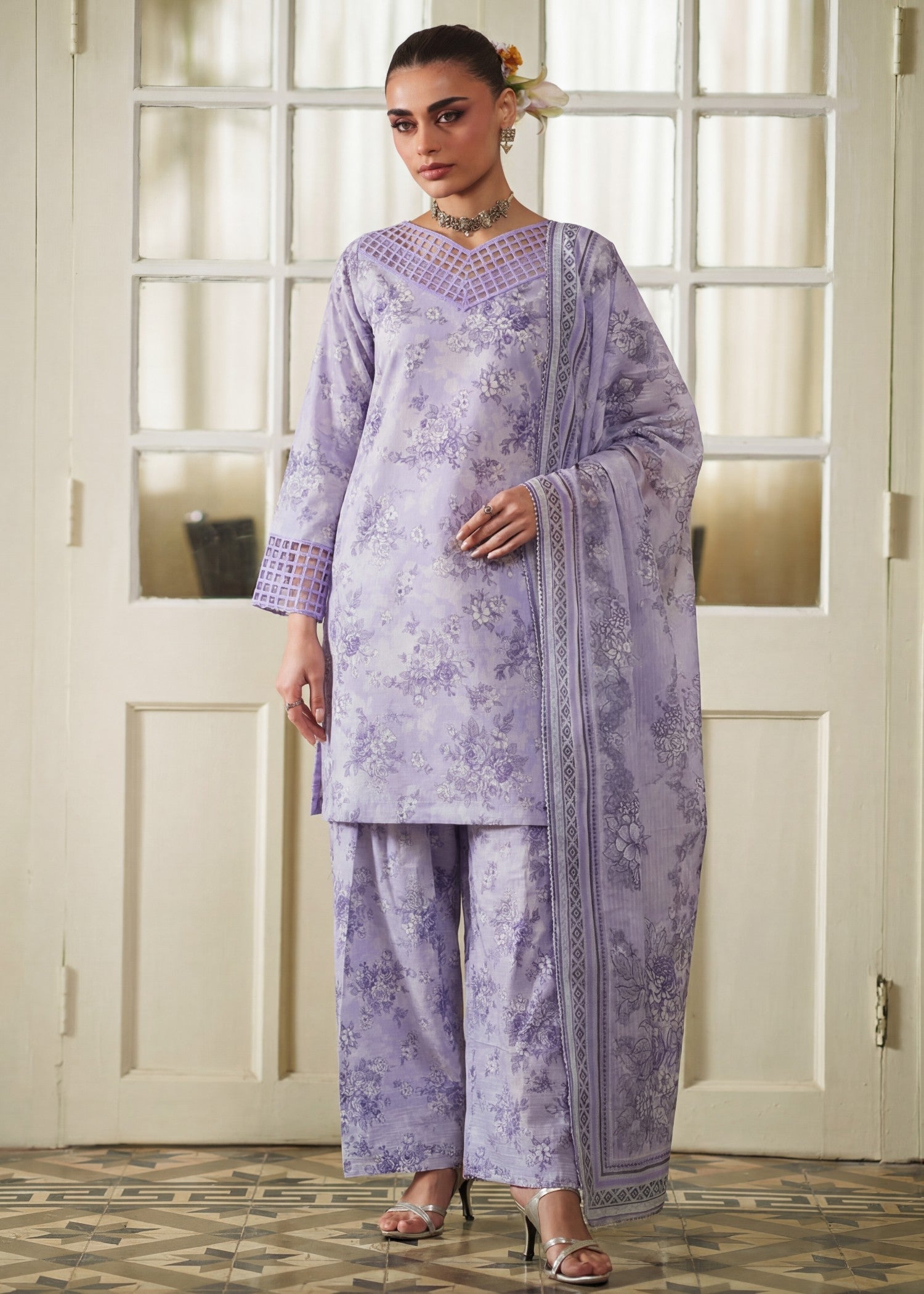 Textured lawn Kurta Set in Mauve