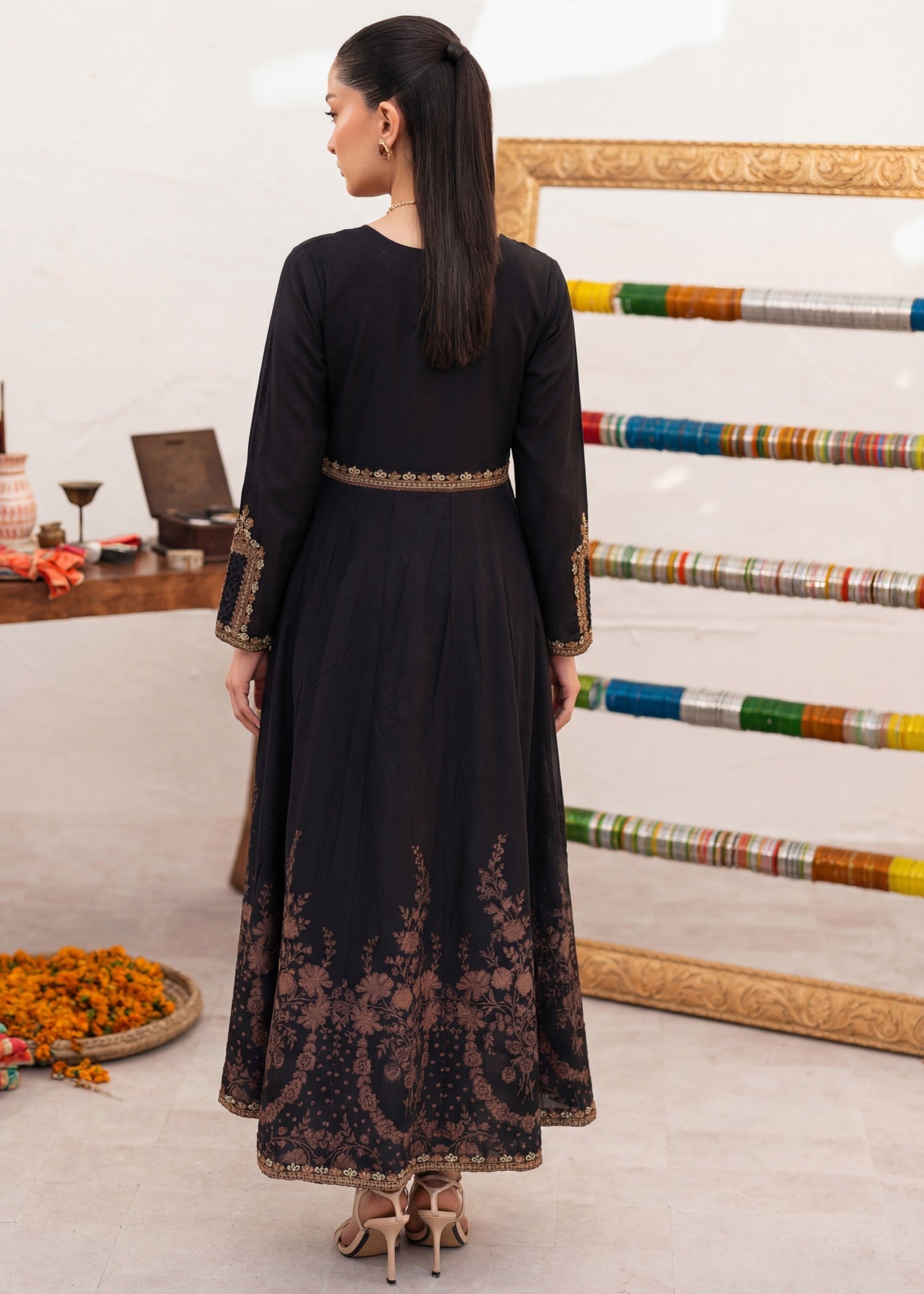 Sahibas By Mirza Gazing Black
