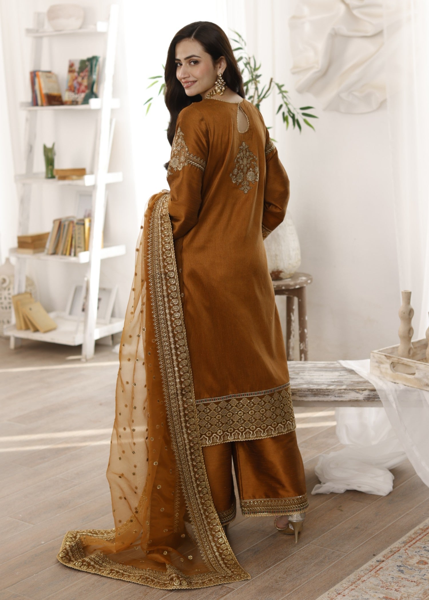 Mohagni MGS-06 AABROO 3PC Raw Silk STITCHED