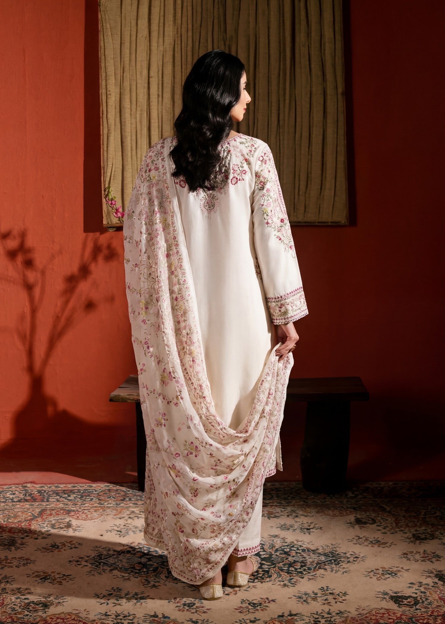 Sahibas By Mirza Basanti white