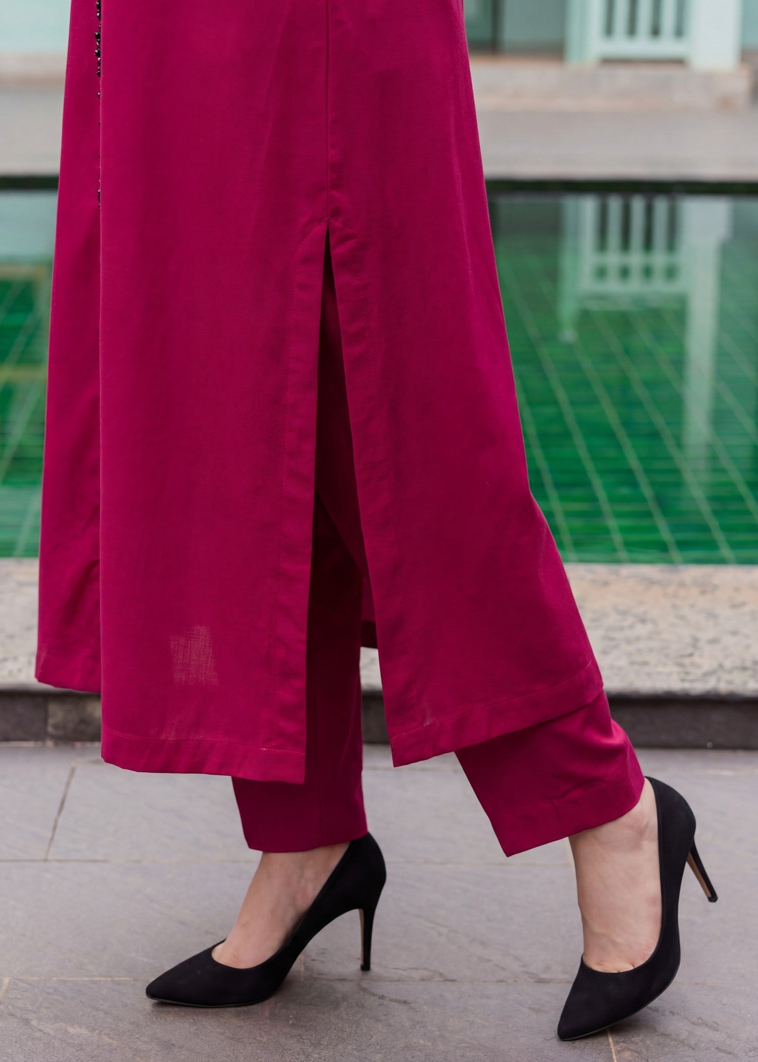 Dhanak Kurta Set in Cardinal red