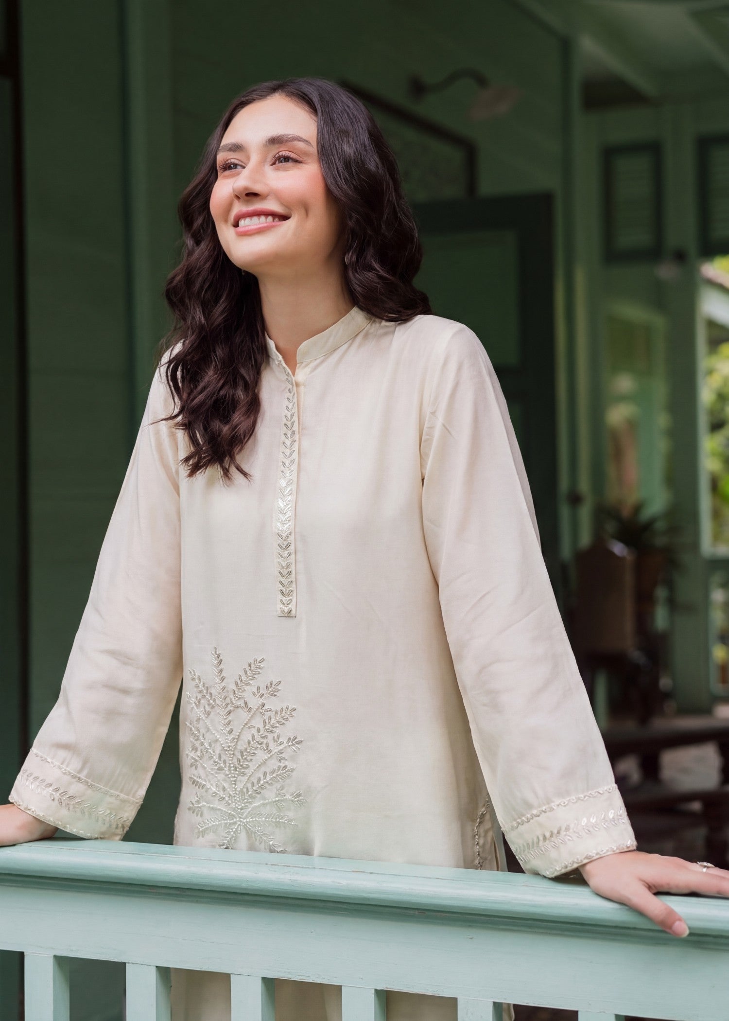 Sahibas By Mirza Reham Off - White