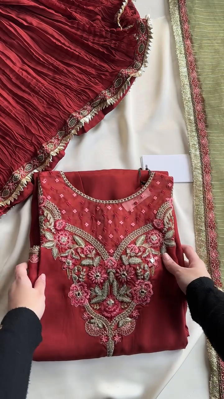 Rang-e-Haya Mary (Rust)