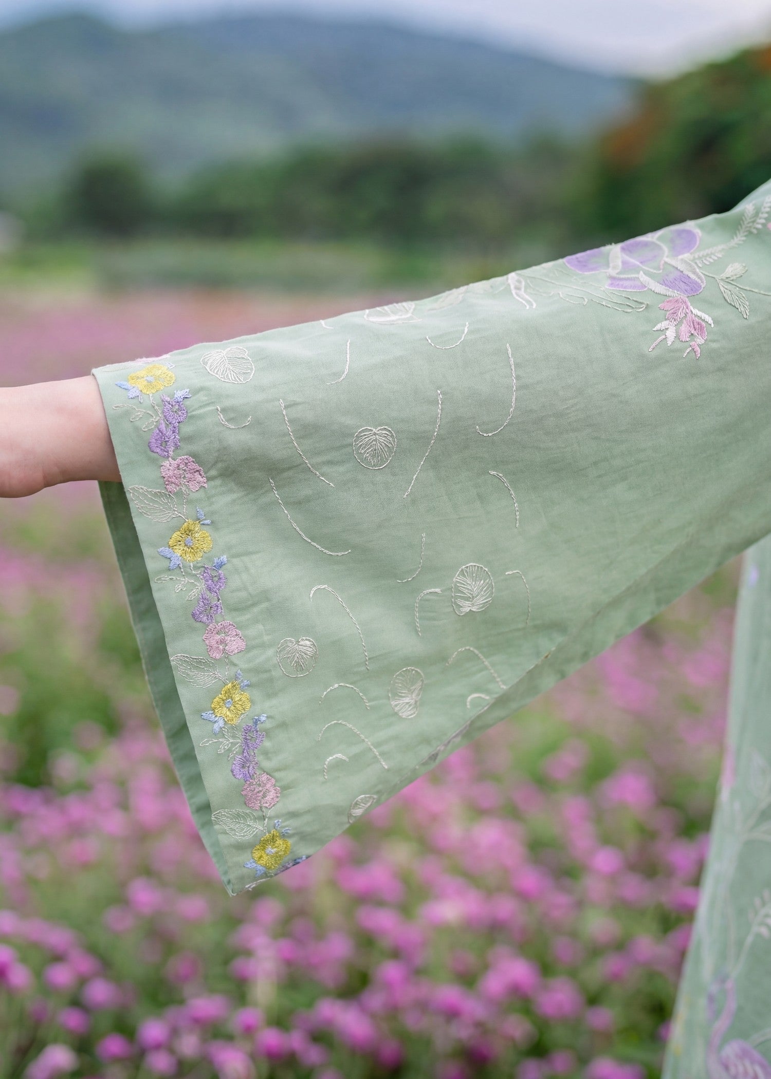 Lawn Kurta Set in Pistachio green