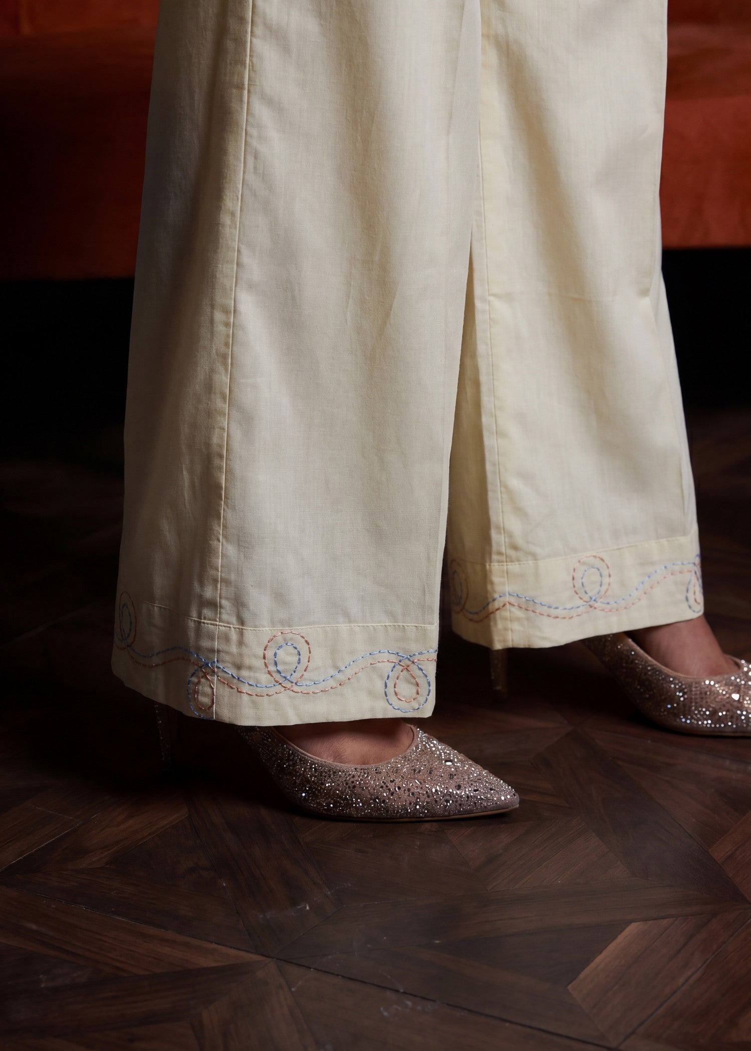 Sahibas By Mirza Majesty Off white