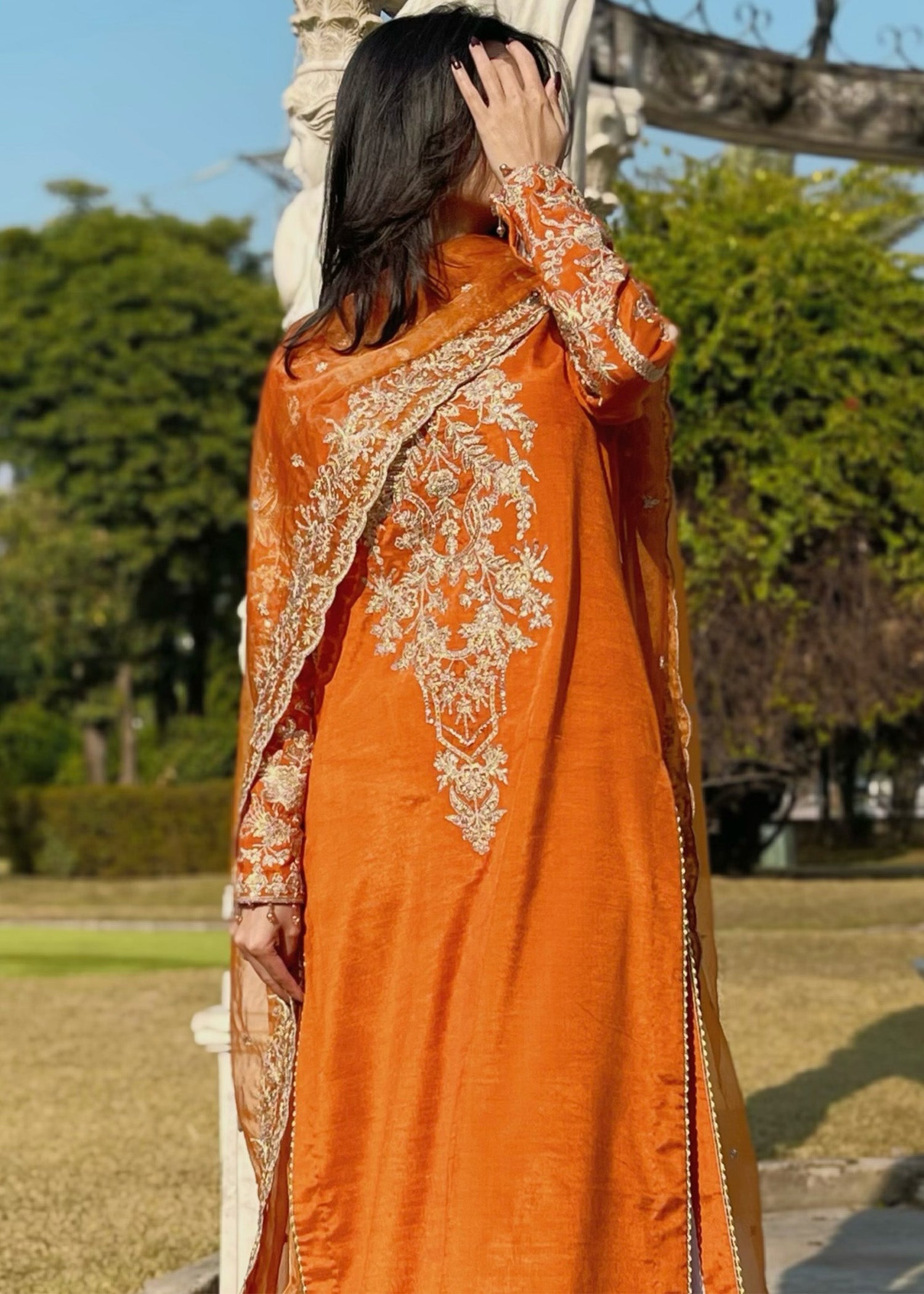 Rang-e-Haya Mahveen (Rust)