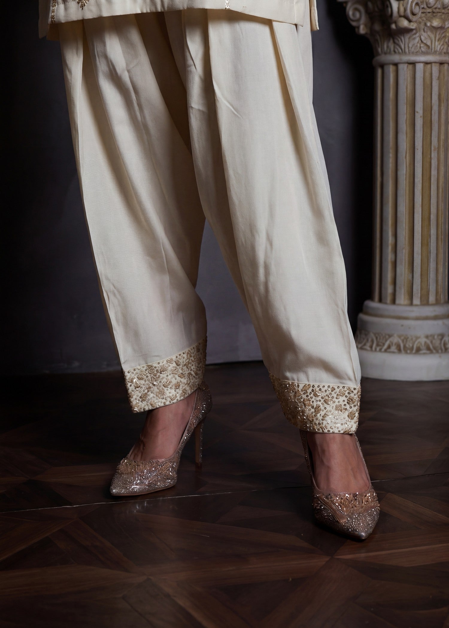 Sahibas By Mirza Tarz beige