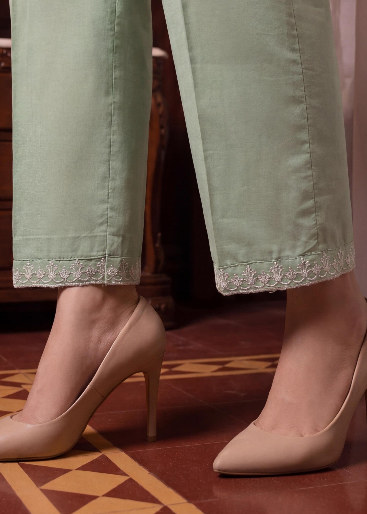 Sahibas By Mirza Ornate Pista
