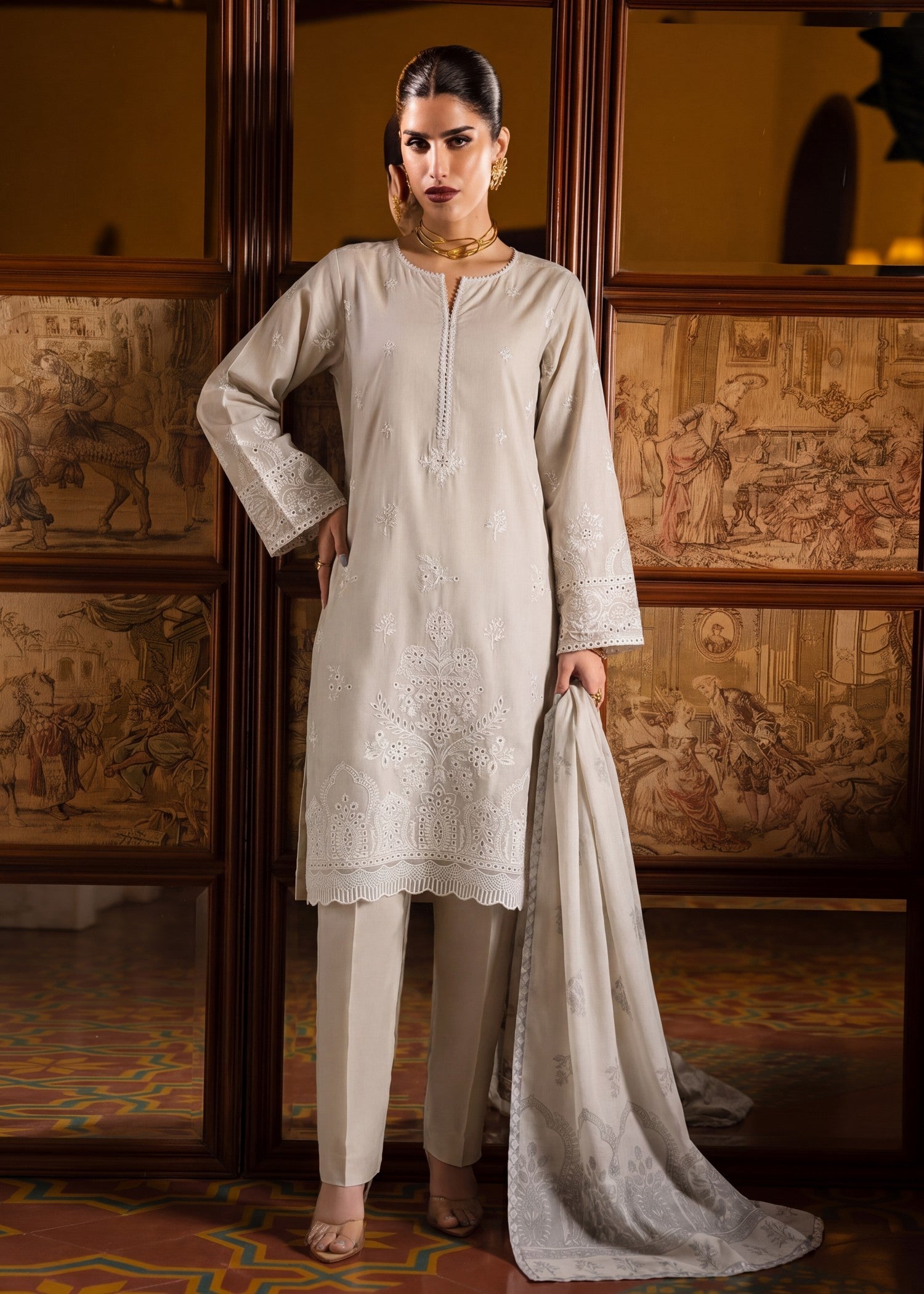 Sahibas By Mirza Vanzila Ivory