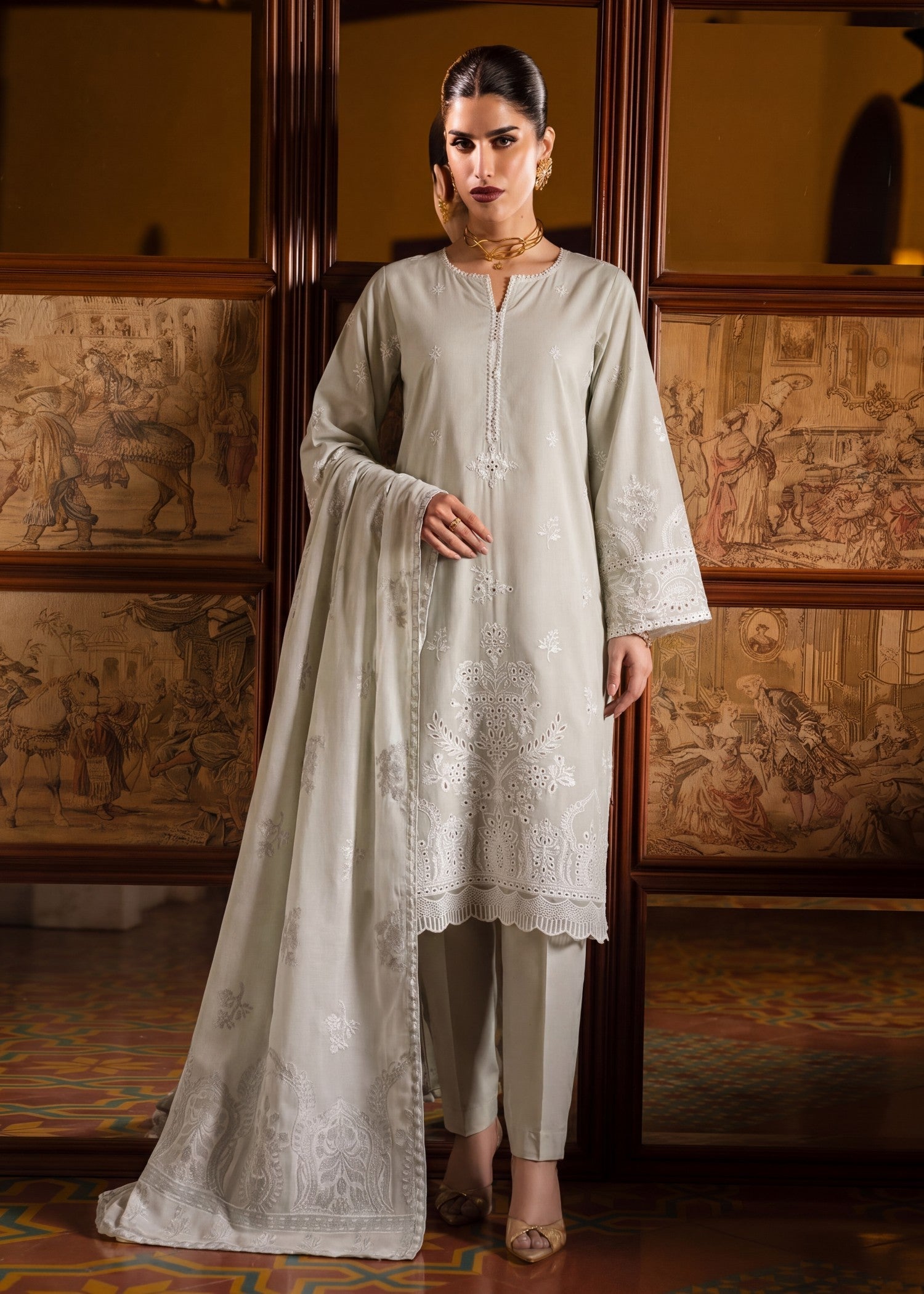 Sahibas By Mirza Vanzila Ivory