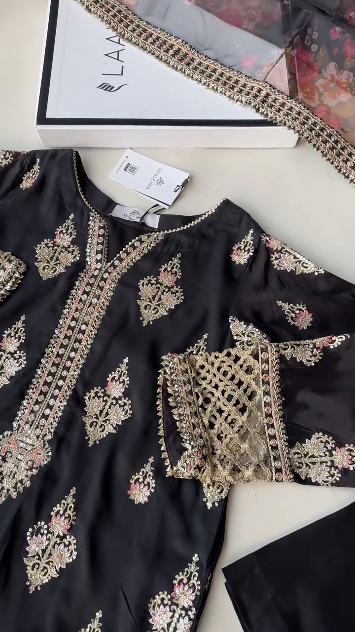 Rang-e-Haya Ayeza (black)