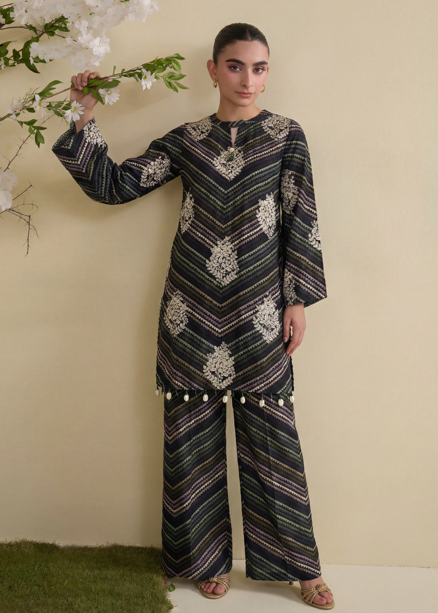 Sahibas By Mirza Aylin