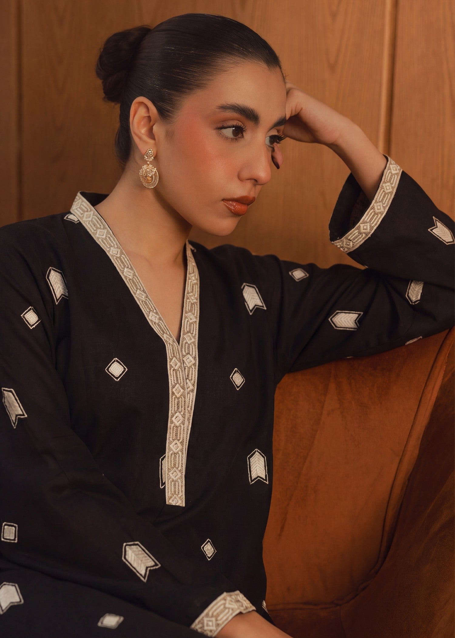 Sahibas By Mirza Aneza Black
