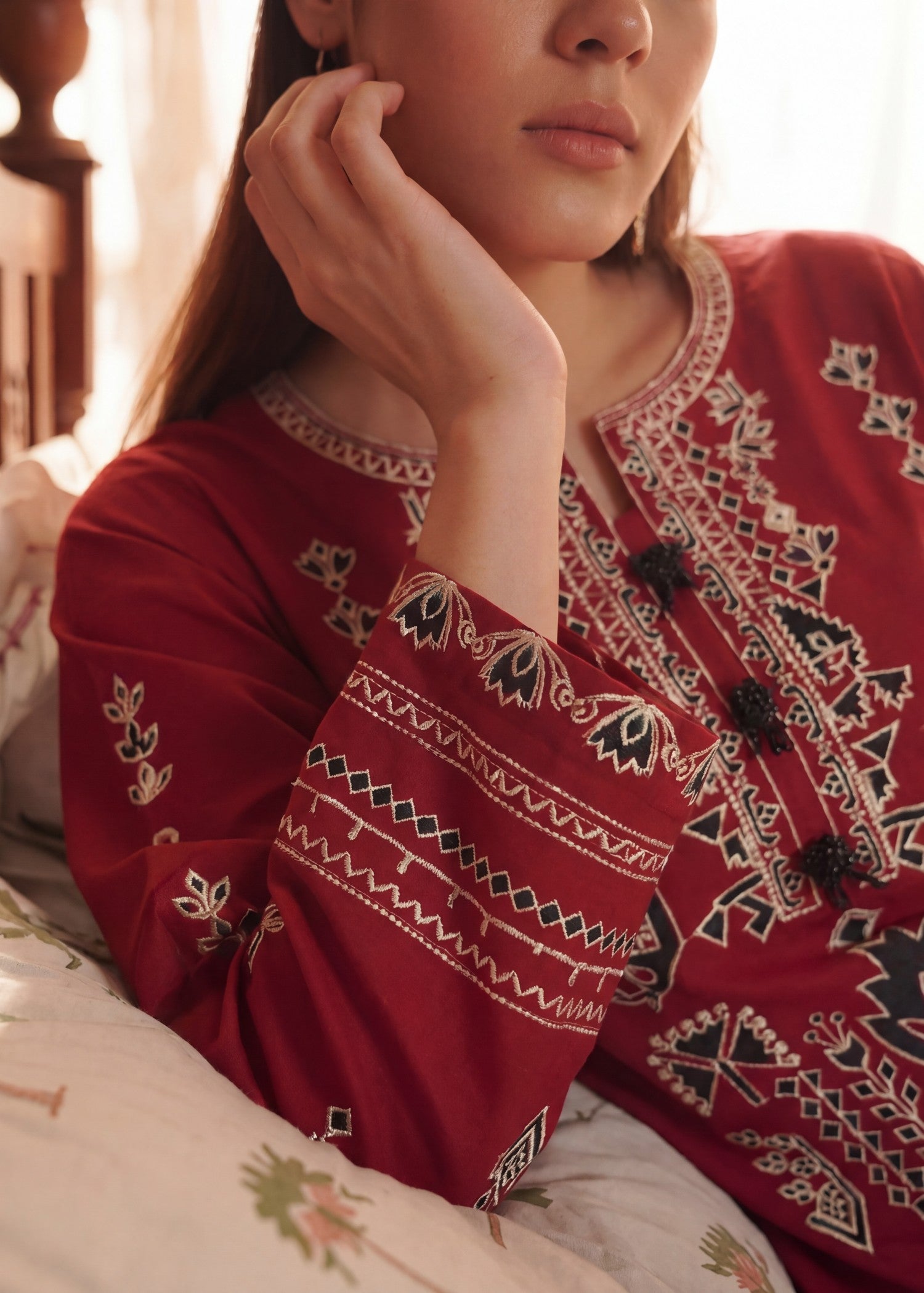 Sahibas By Mirza Crowne Maroon