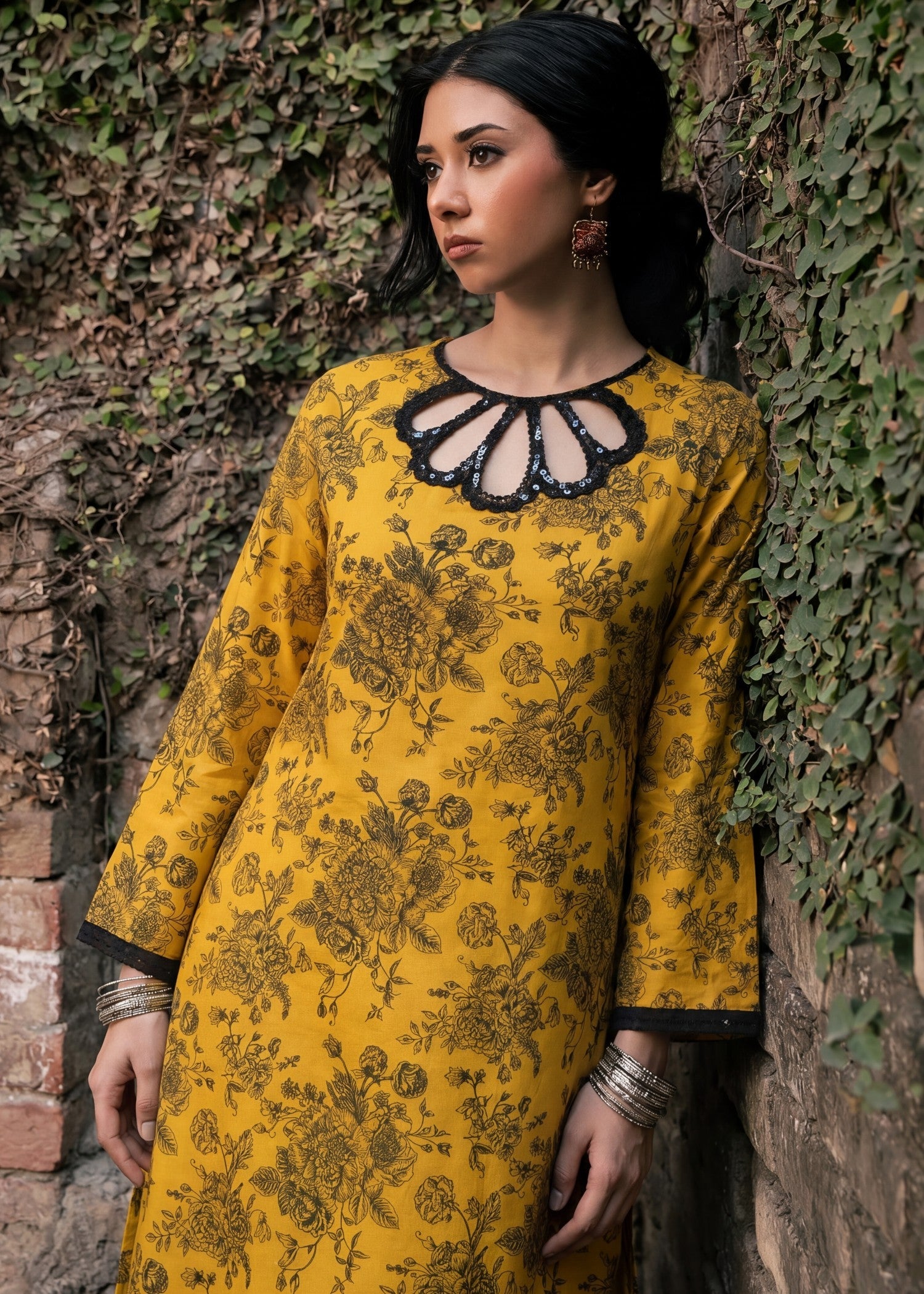 Sahibas By Mirza Caramel