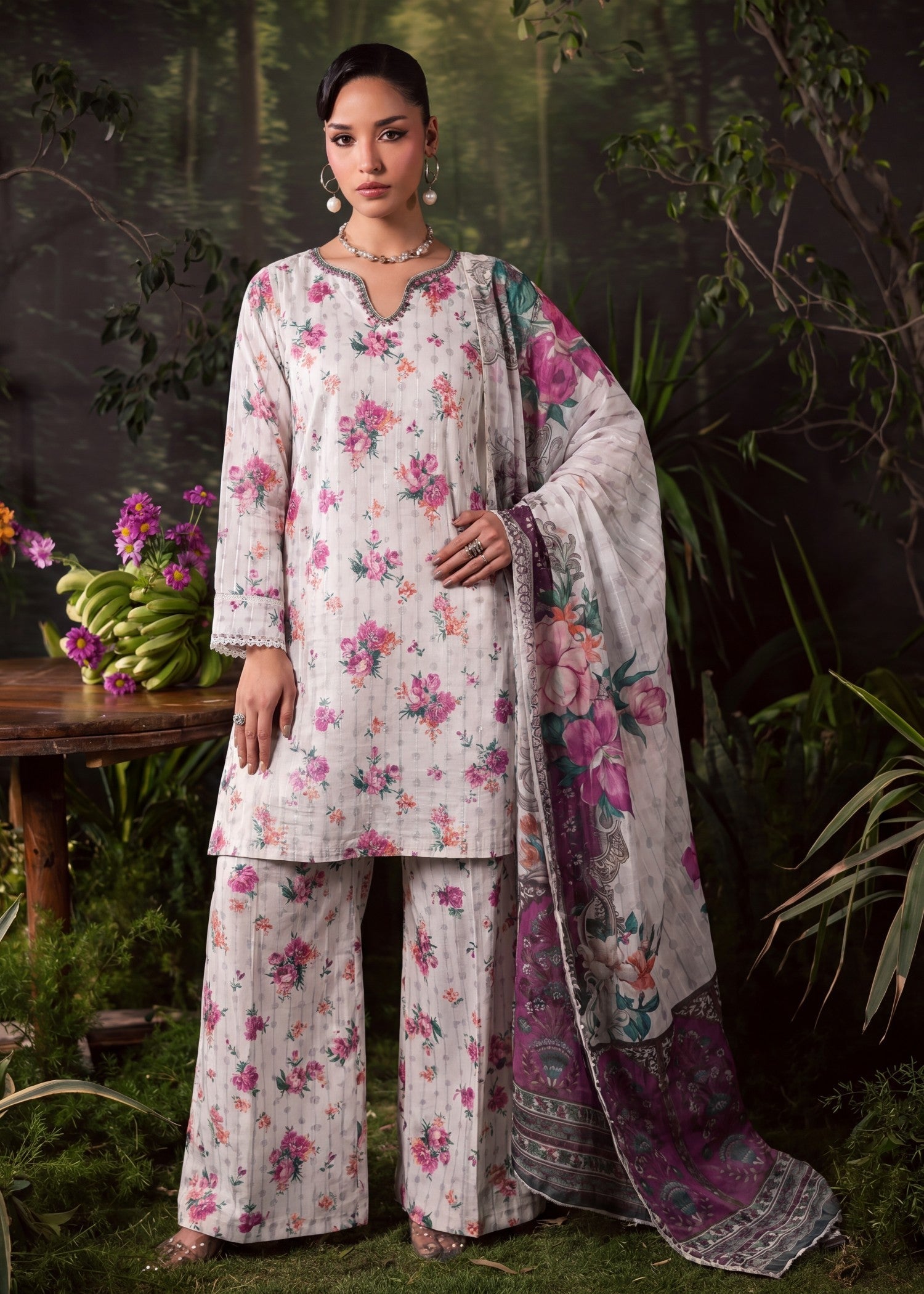 Sahibas By Mirza Saffron Ivory