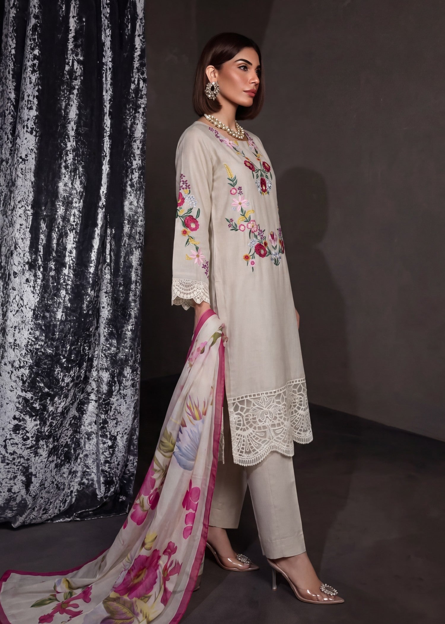 Sahibas By Mirza Daffodil Ivory