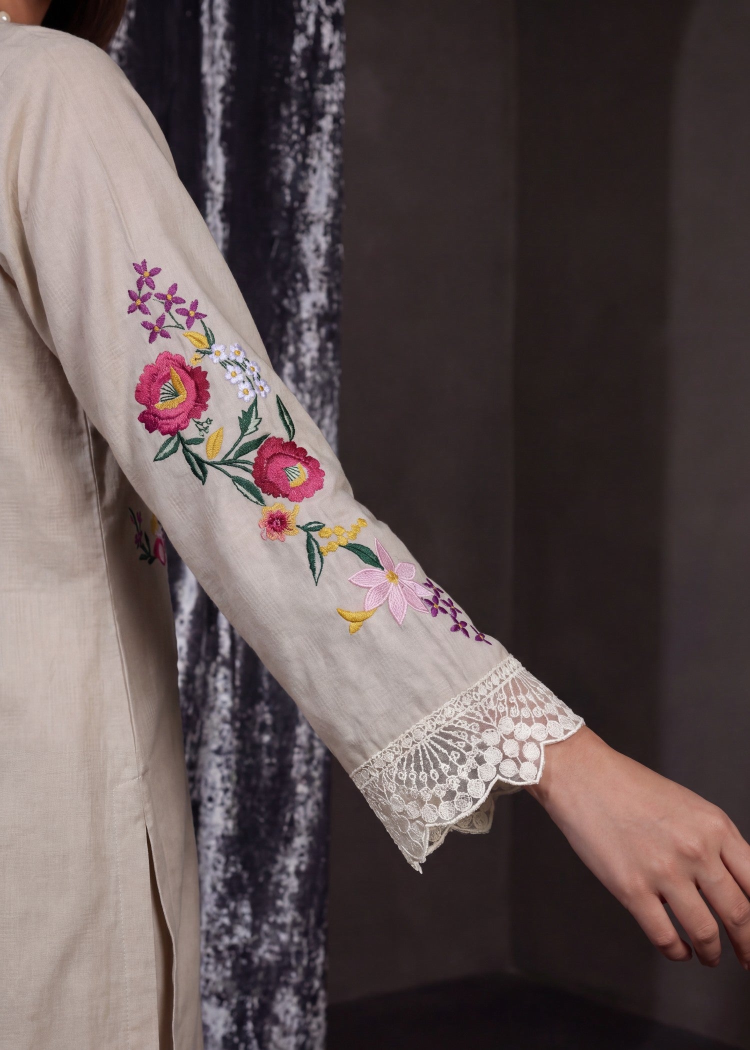 Sahibas By Mirza Daffodil Ivory