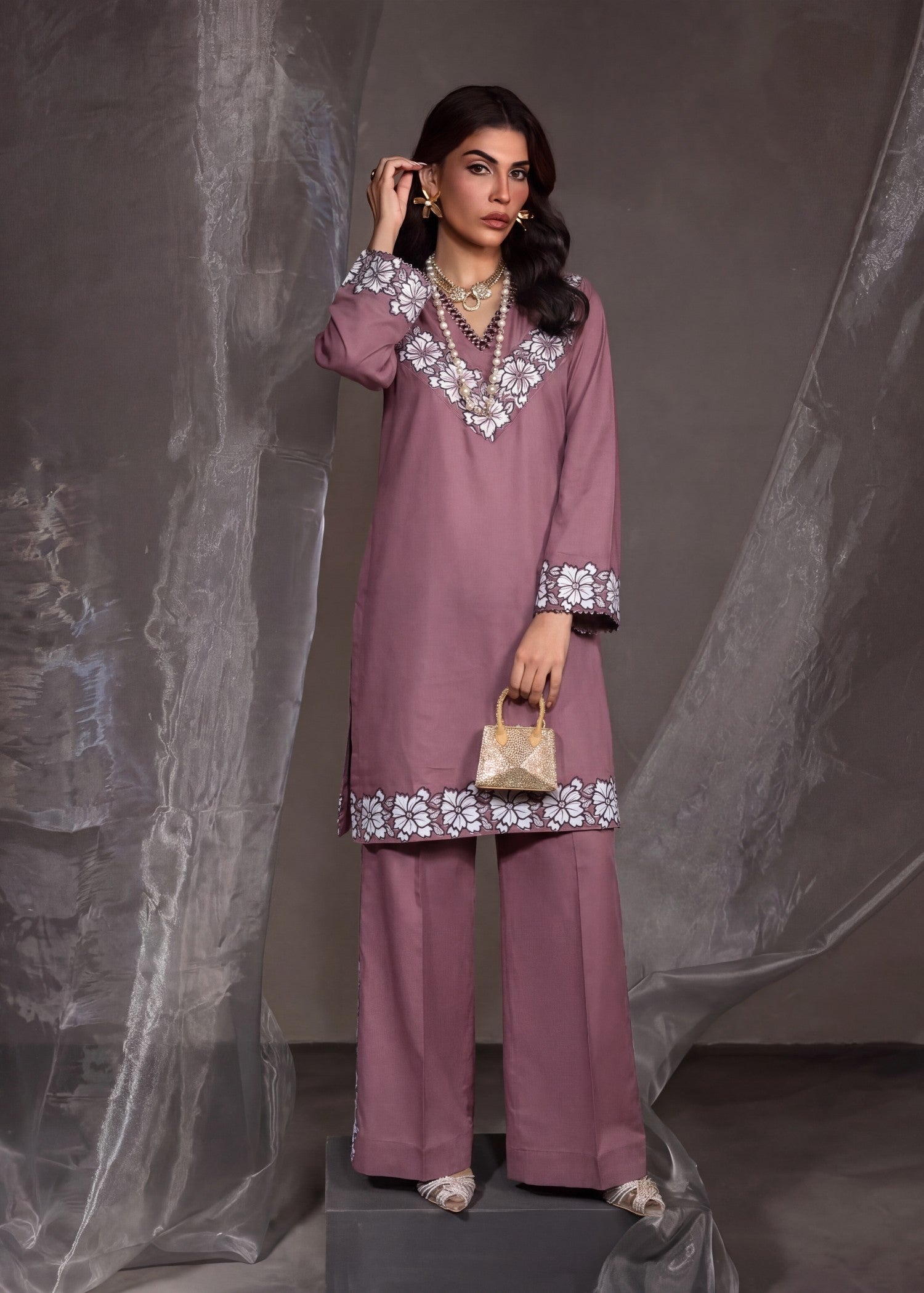 Sahibas By Mirza Kulsoom Falsa