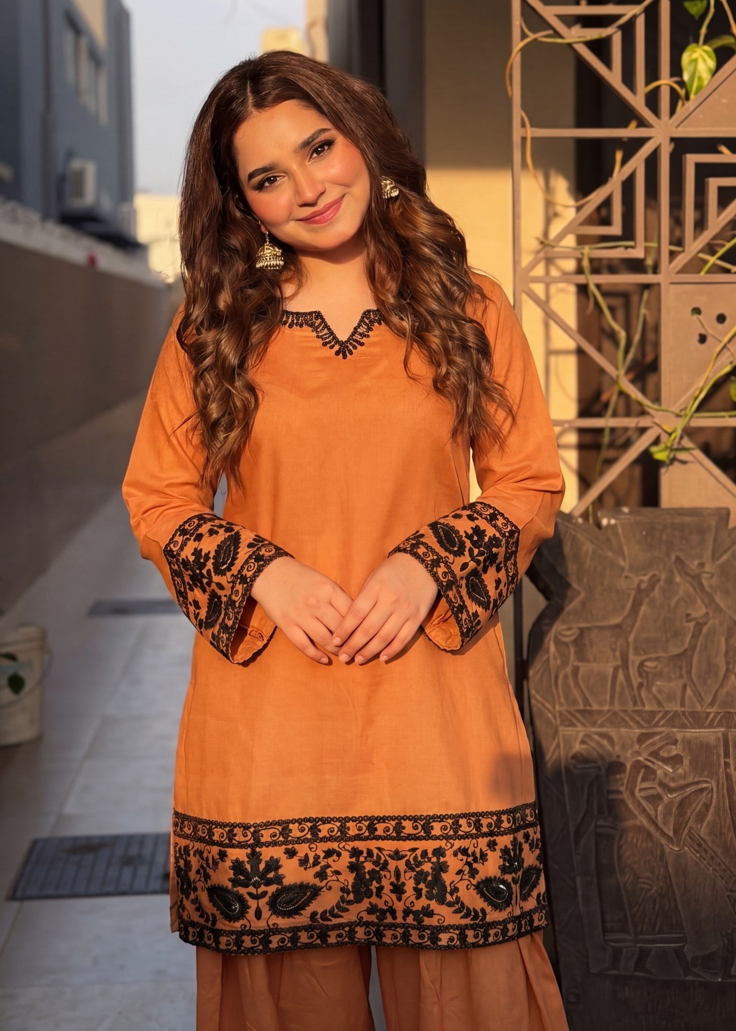 Sahibas By Mirza Madiha - Orange
