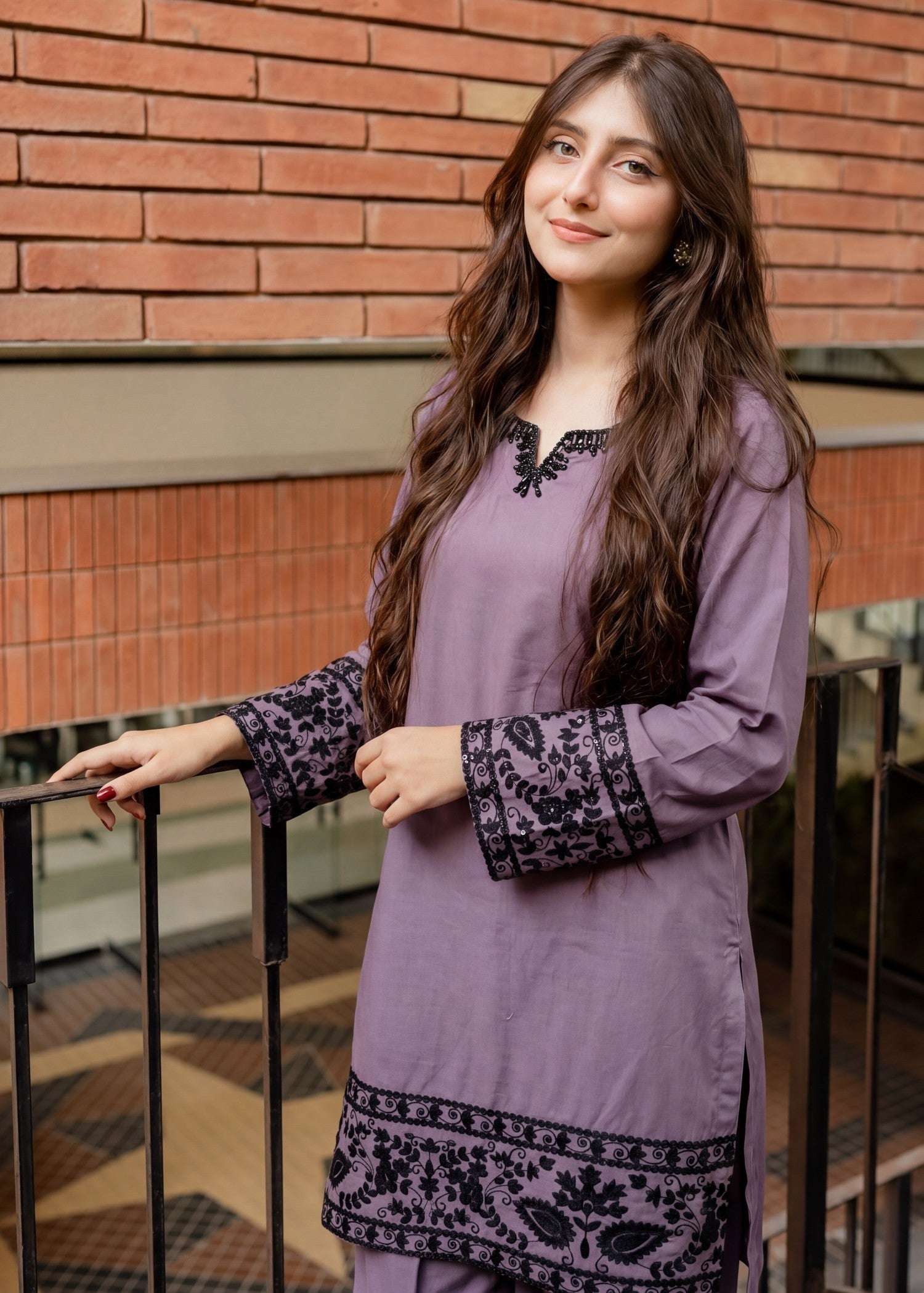 Sahibas By Mirza Madiha - Falsa