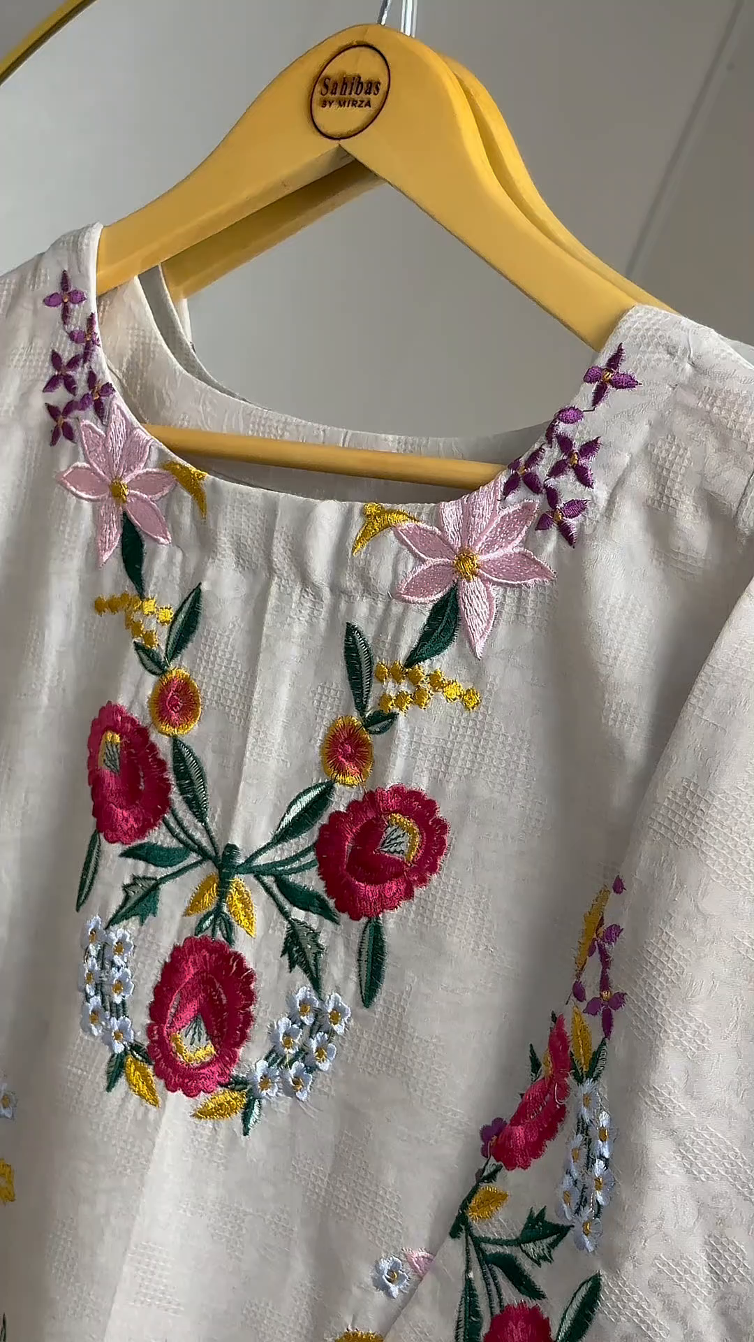 Sahibas By Mirza Daffodil Ivory