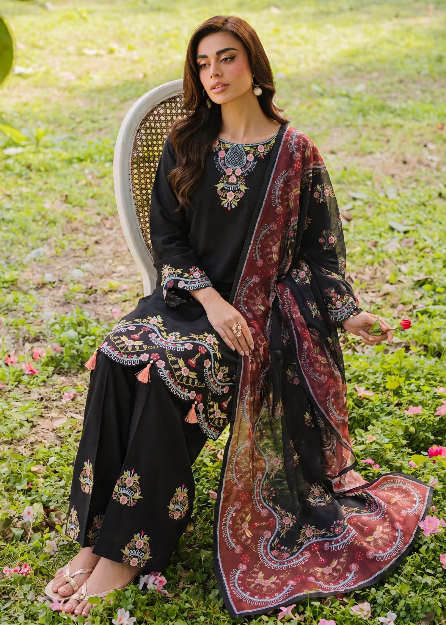 Sahibas By Mirza Carnation Black