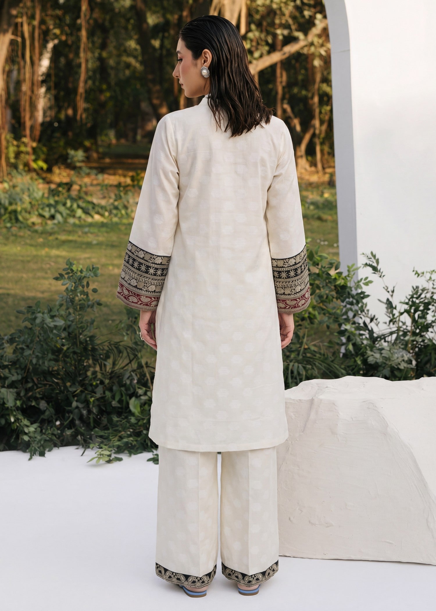 Self jacquard Kurta Set in White