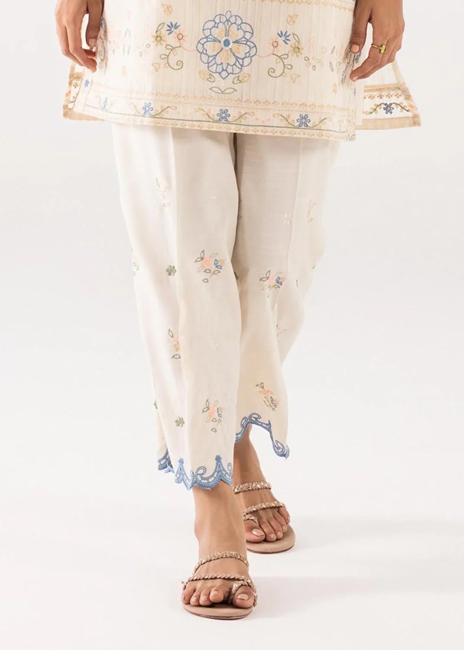 Sana Safinaz 4.3 • 275 items