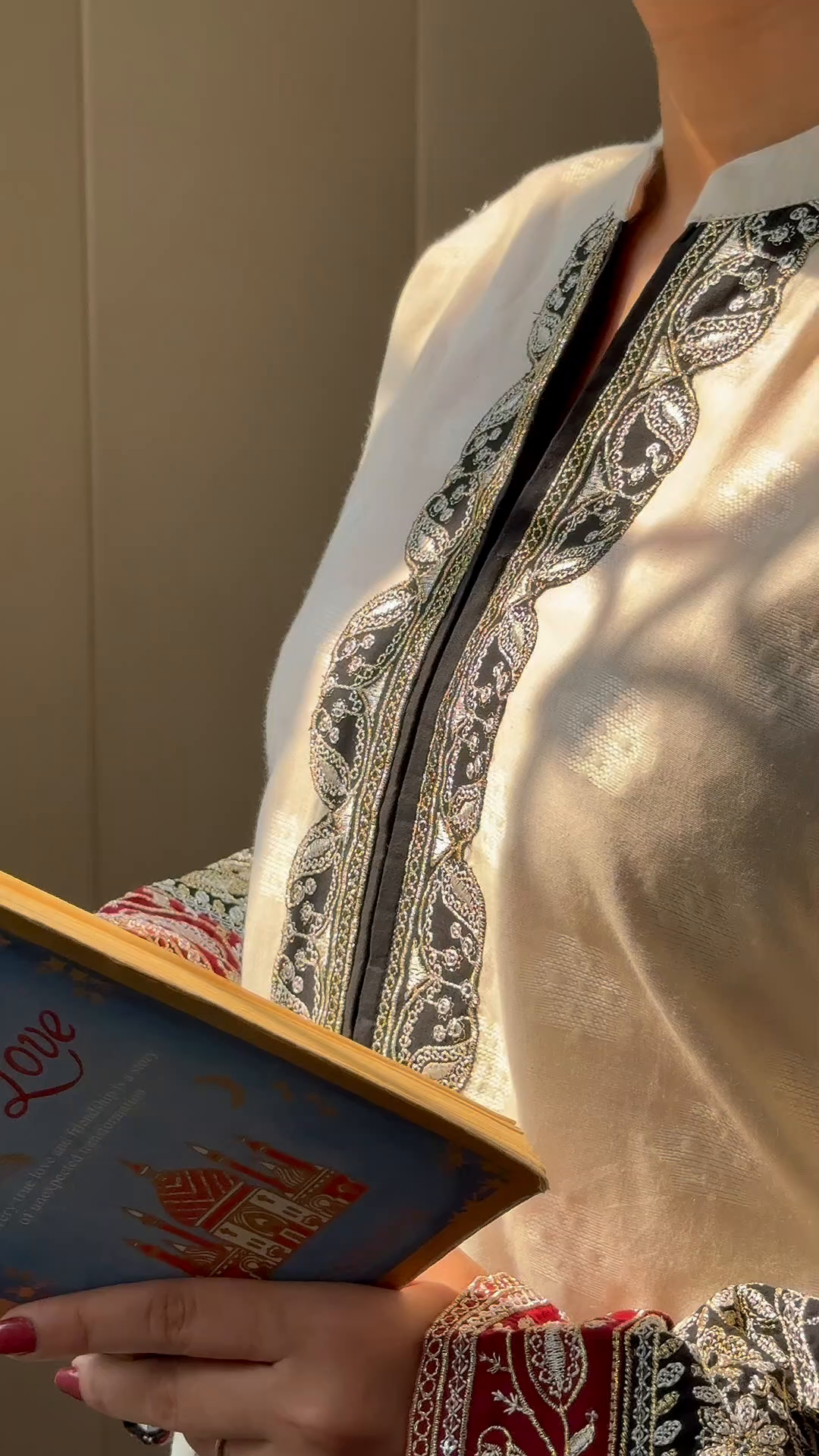 Self jacquard Kurta Set in White