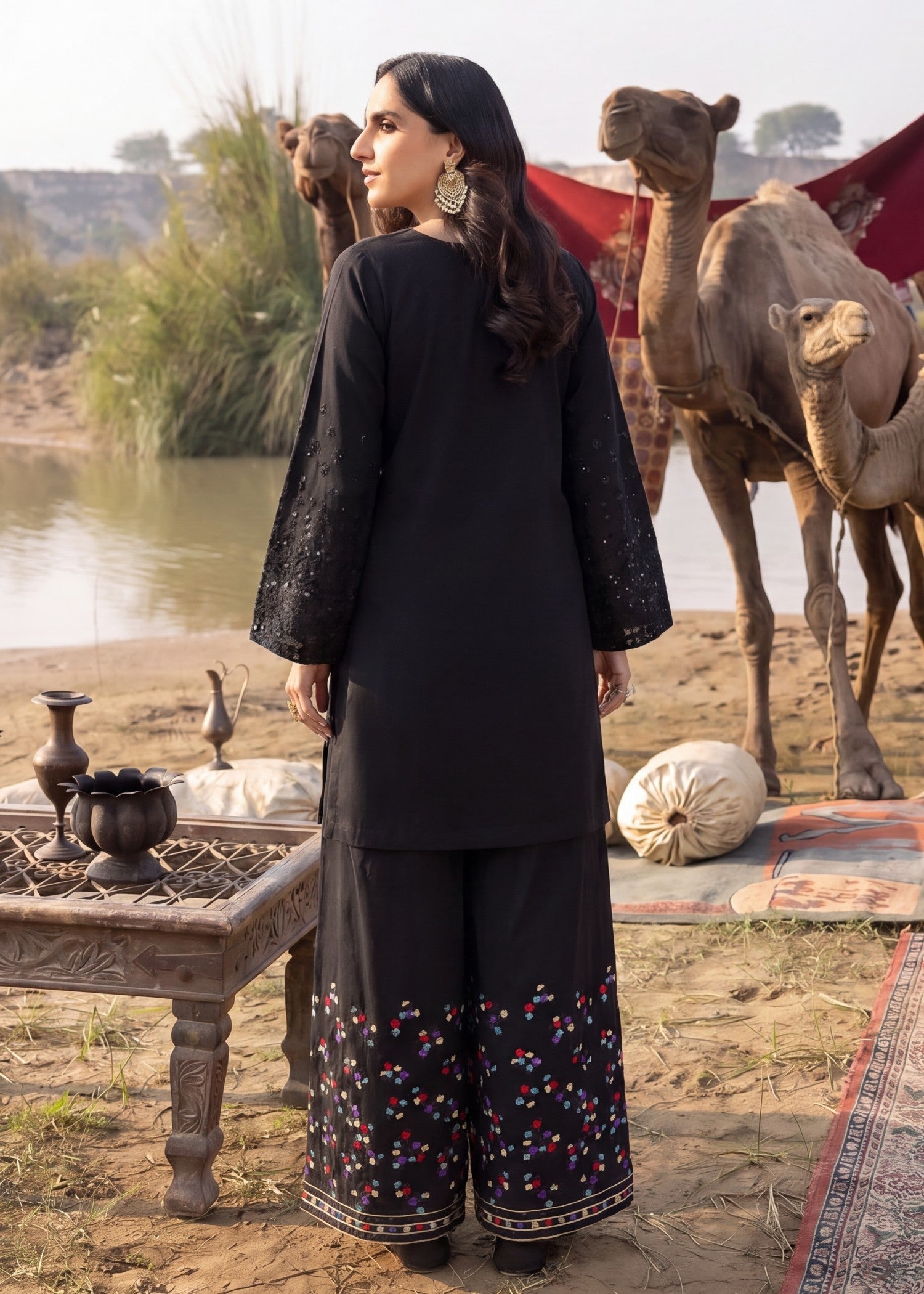 Lawn Kurta Set in Black
