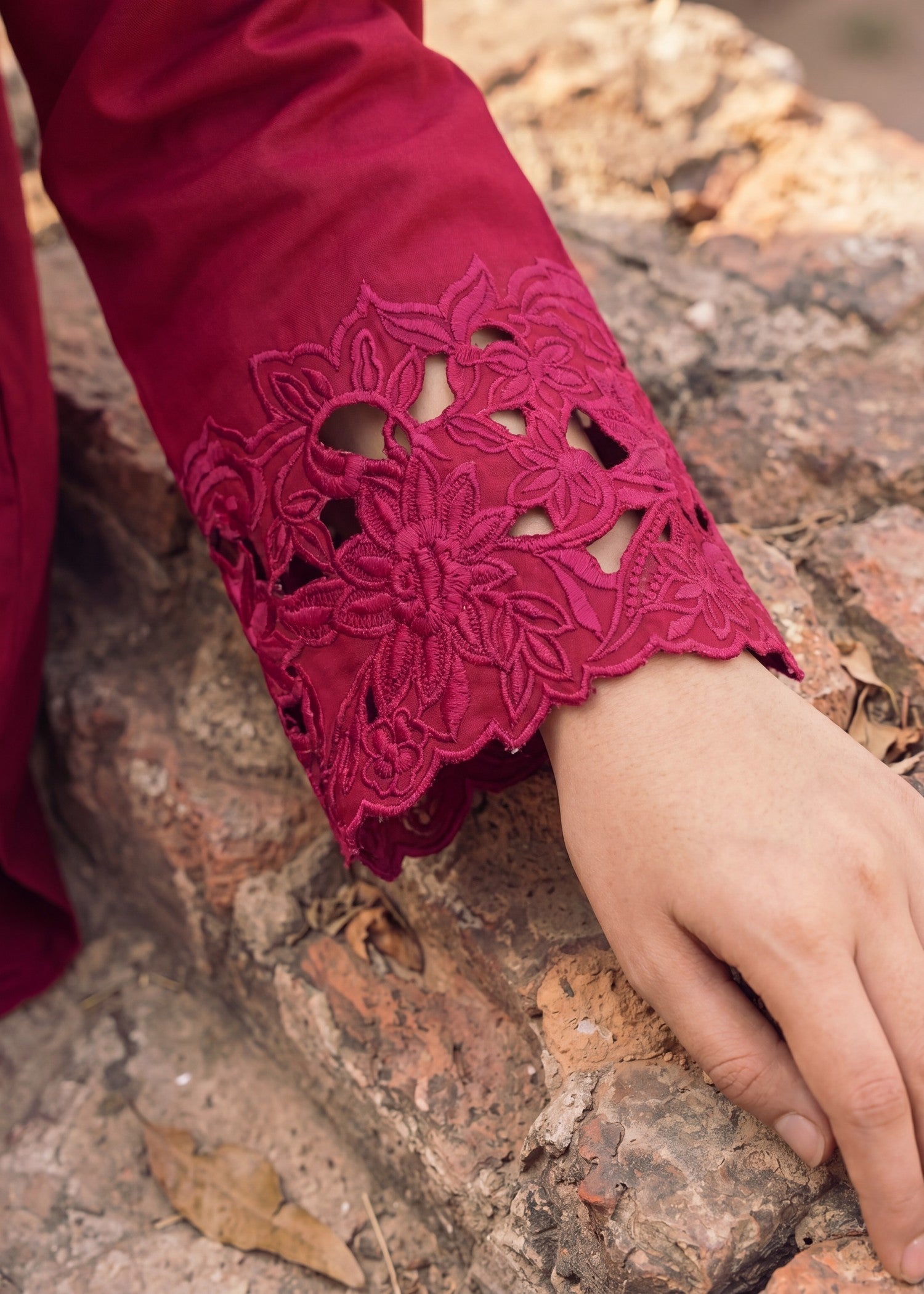 Lawn Kurta Set in Cardinal red
